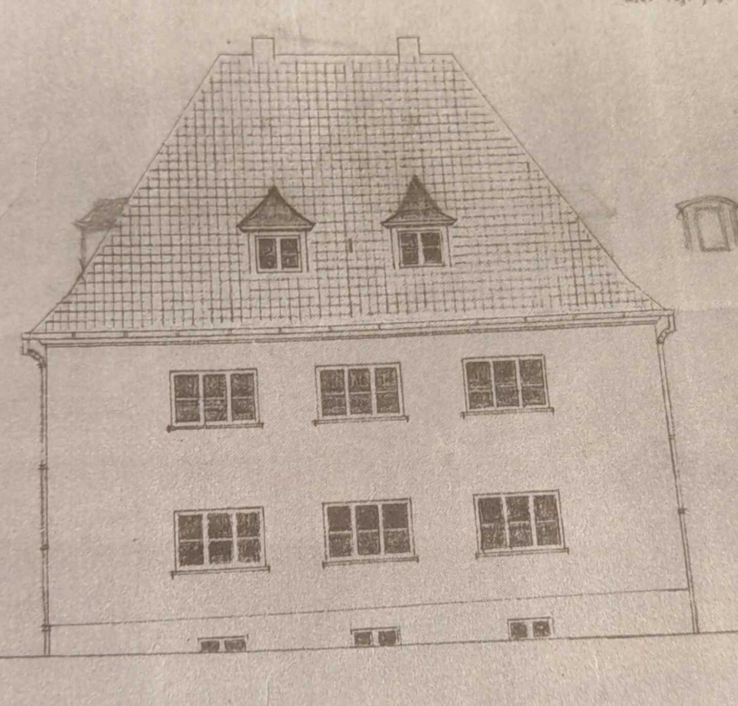 Sonnige 4 Zimmer Wohnung in Hof, 95030 Hof (Epplas Innenstadt Osseck Unterkotzau Wölbattendorf)
