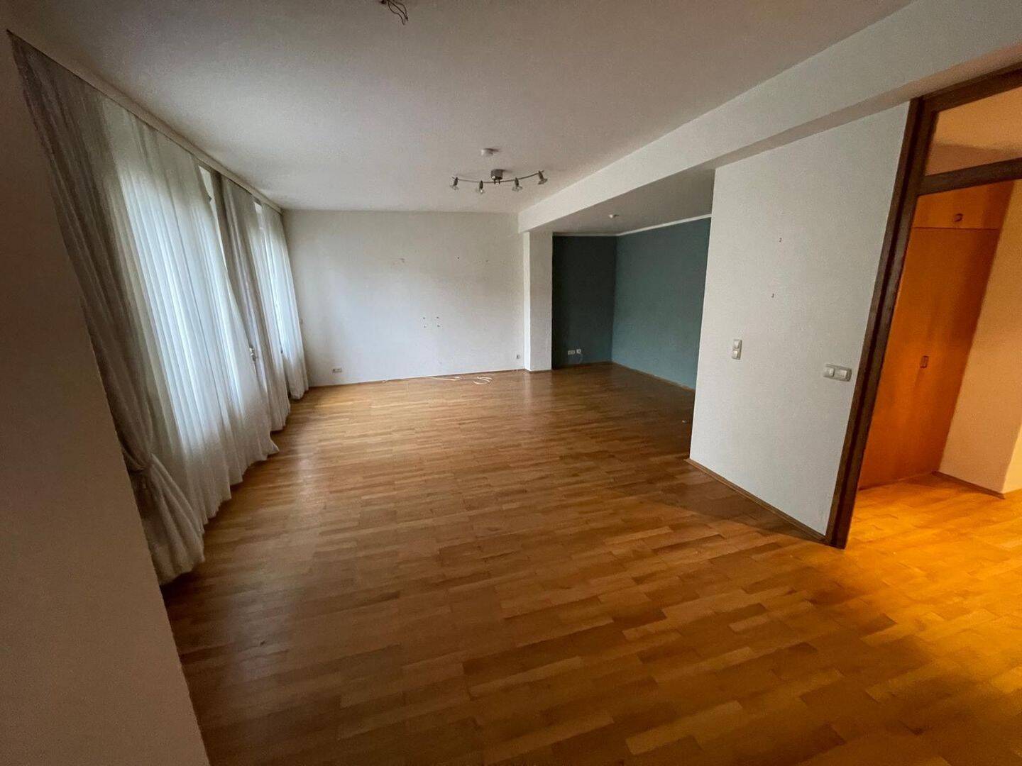 Großzügige 2-Zimmer-Wohnung mit Terrasse, Garten & Carport, 31162 Bad Salzdetfurth