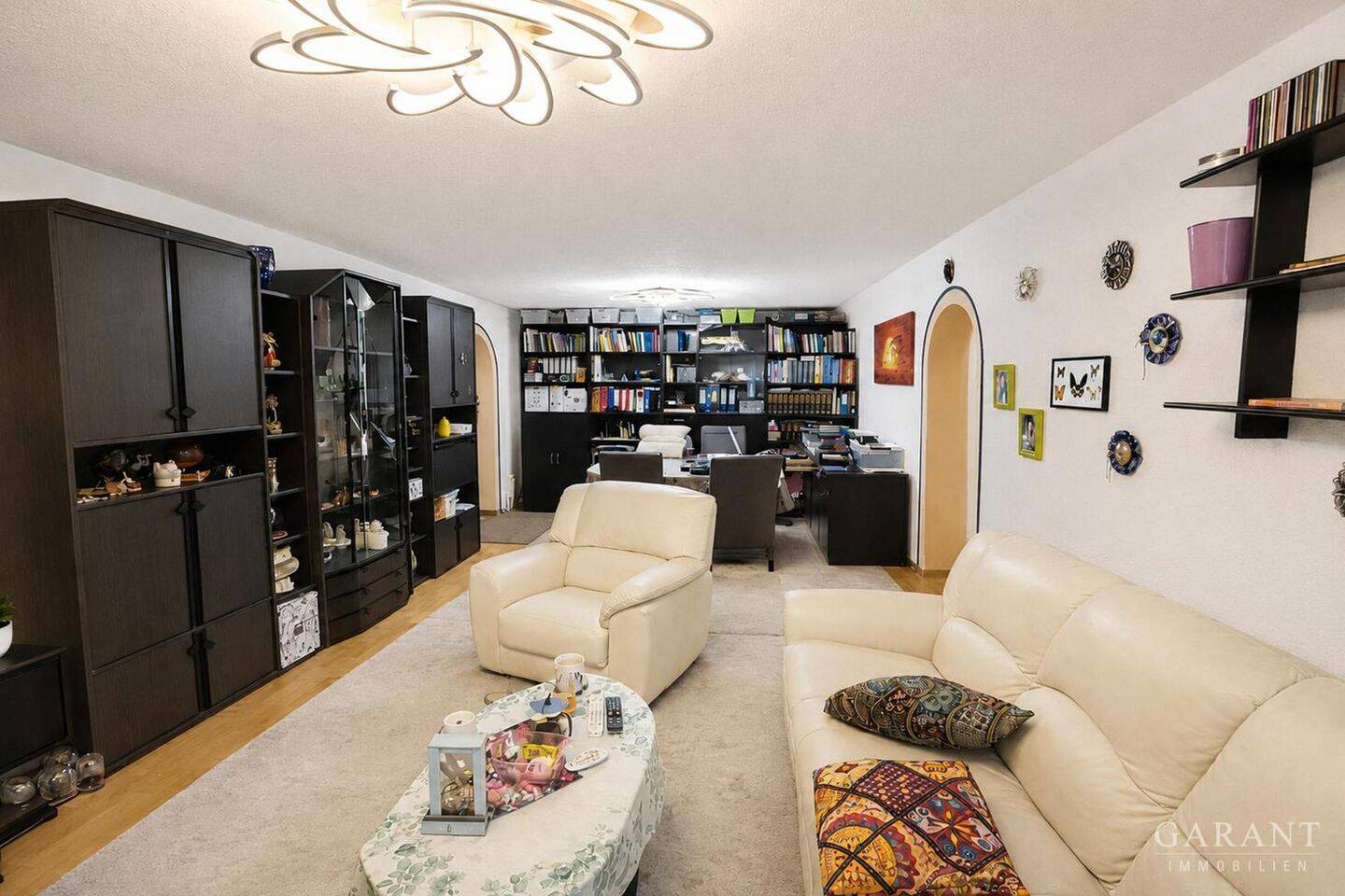 Attraktive 3 Zimmer-Wohnung inklusive Tiefgaragenstellplatz, 86167 Augsburg (Lechhausen)