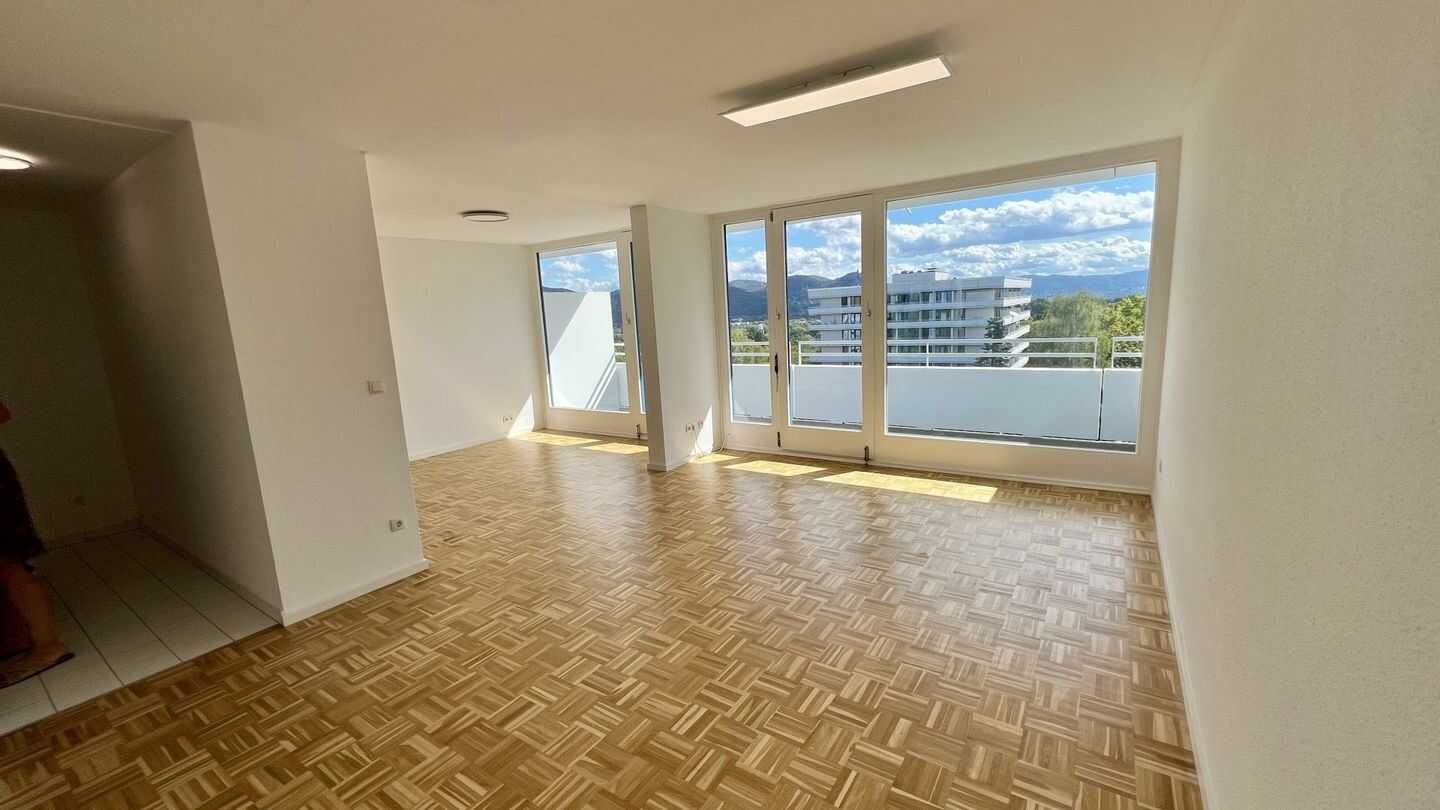Lichtdurchflutete 1,5-Zimmer Wohnung im obersten Geschoss, 53177 Bonn