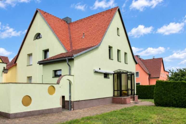Modernisierte Doppelhaushälfte im Herzen von Lauta, 2991 Lauta