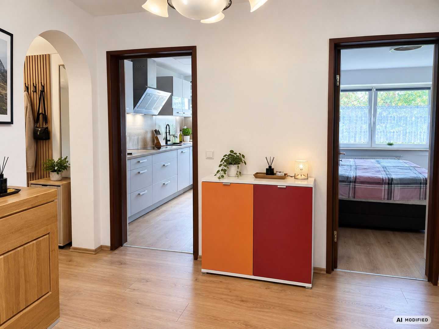 Helle 3-Zimmer-Wohnung im 1.OG mit Westbalkon, 82515 Wolfratshausen