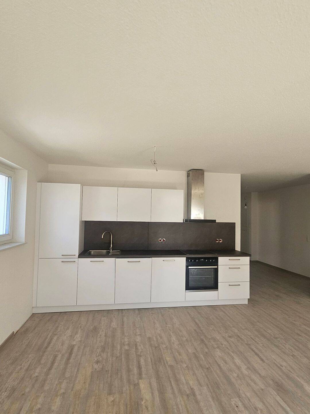 3-Zimmer Neubauwohnung im OG-Erstbezug mit Balkon, Einbauküche in Crailsheim, 74564 Crailsheim