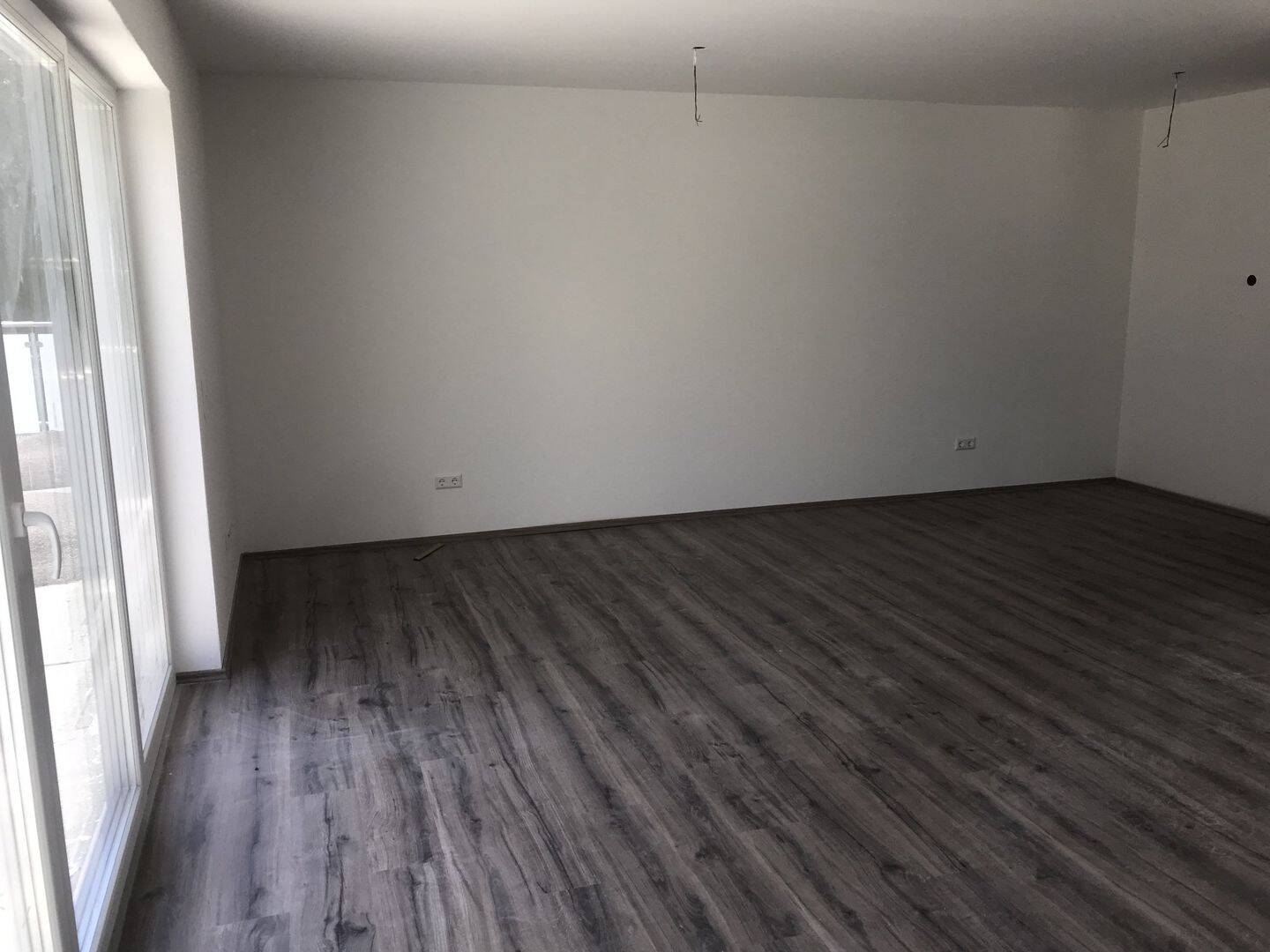 3 Zimmer Wohnung mit schönem Balkon, Keller und Stellplatz, 86470 Thannhausen