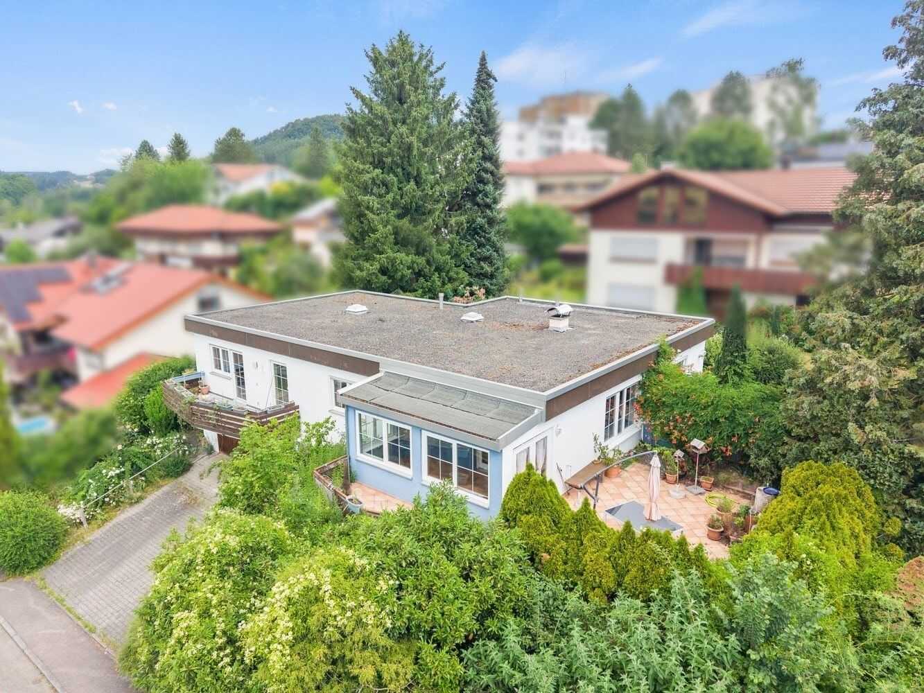 Zeitloses Flachdachhaus mit idealer Aufteilung!, 78333 Stockach