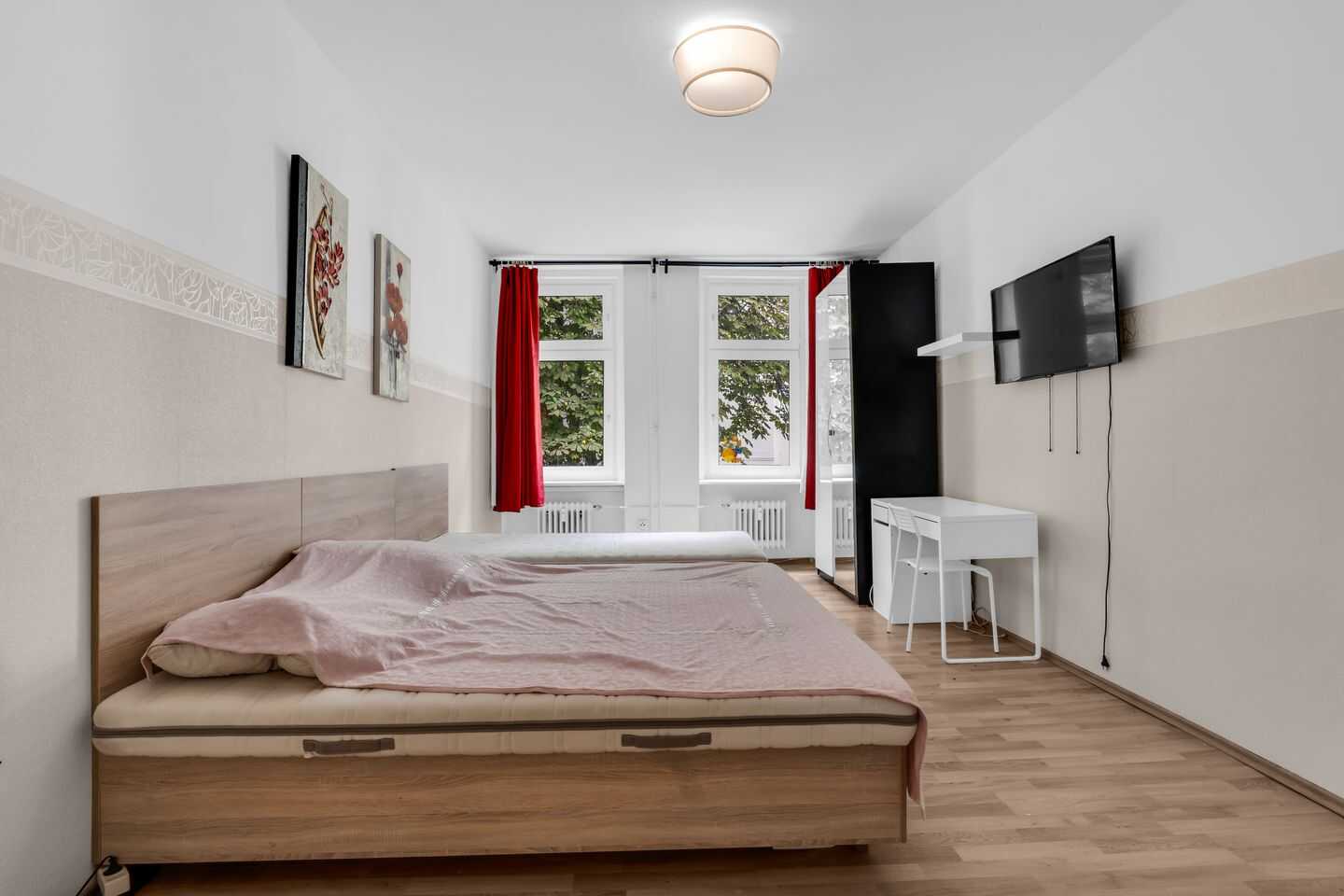 Klassischer Altbau, neue Möglichkeiten – Apartment mit Entwicklungspotenzial, 13353 Berlin (Mitte Charlottenburg-Nord Gesundbrunnen Tiergarten Wedding)