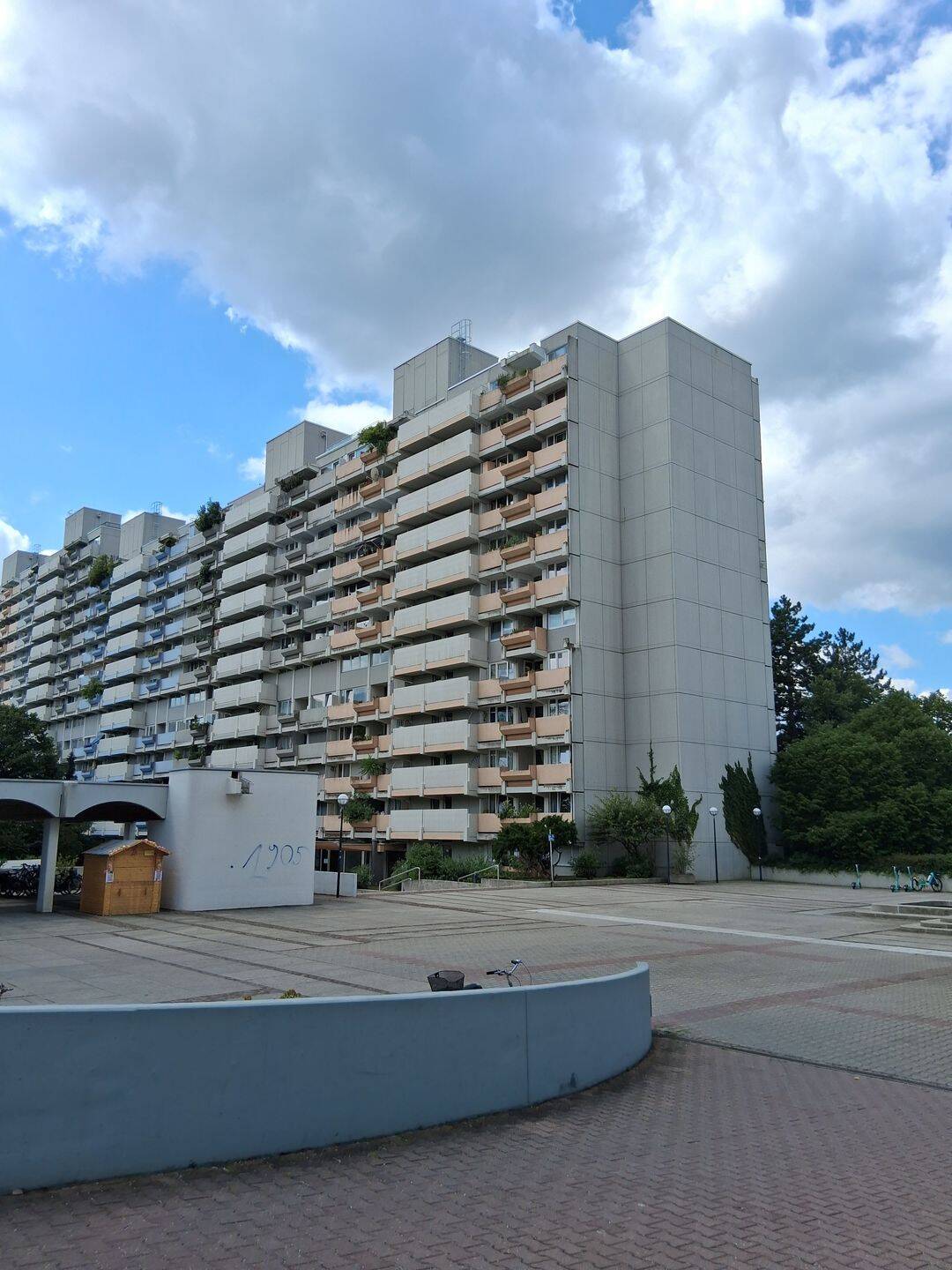 Geräumige 5 Zimmer Wohnung, 80993 München (Moosach)