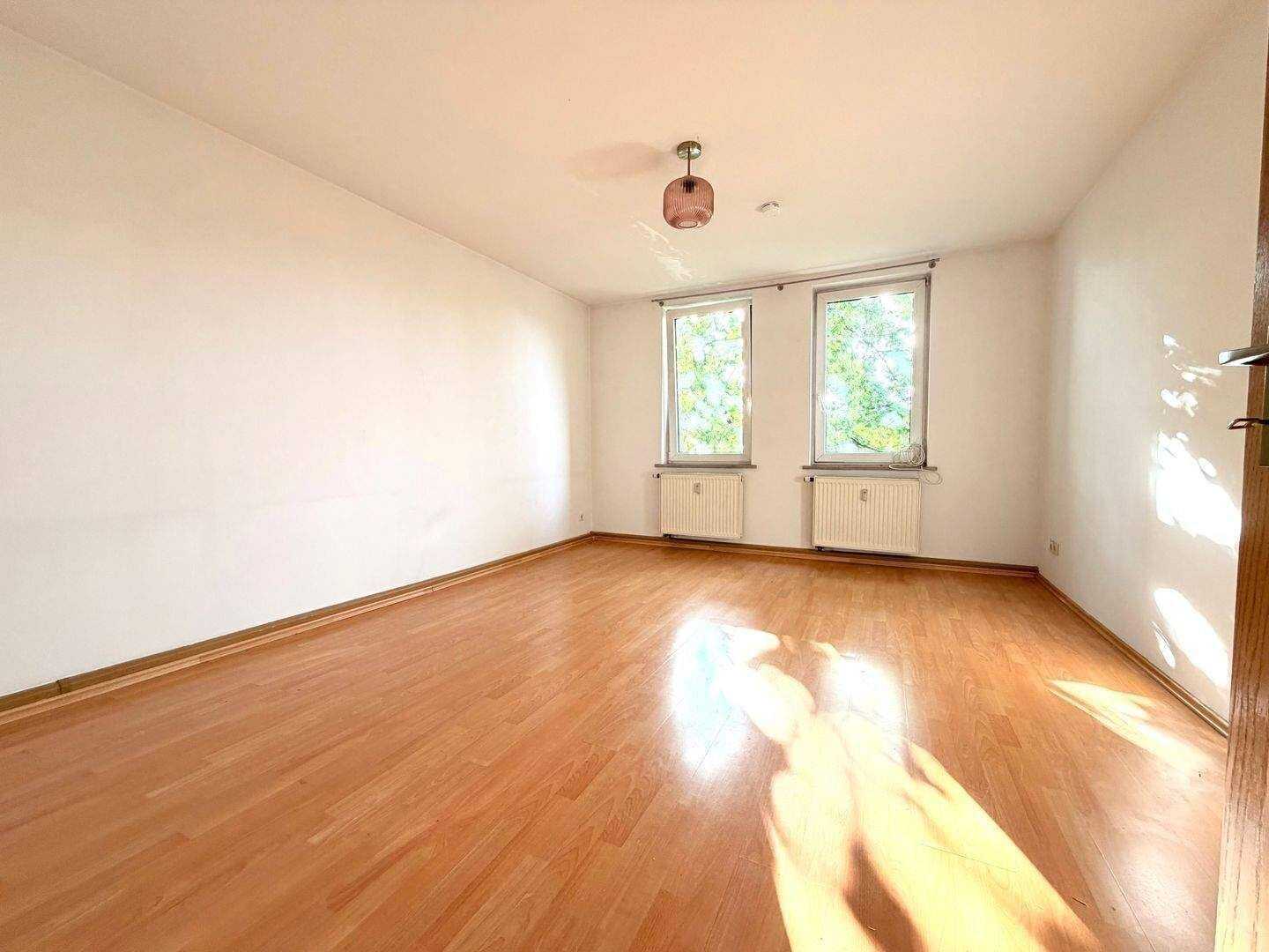 gepflegte 2 Zimmer Wohnung im Nibelungenviertel +++ direkt am Nuerbanum +++, 90461 Nürnberg