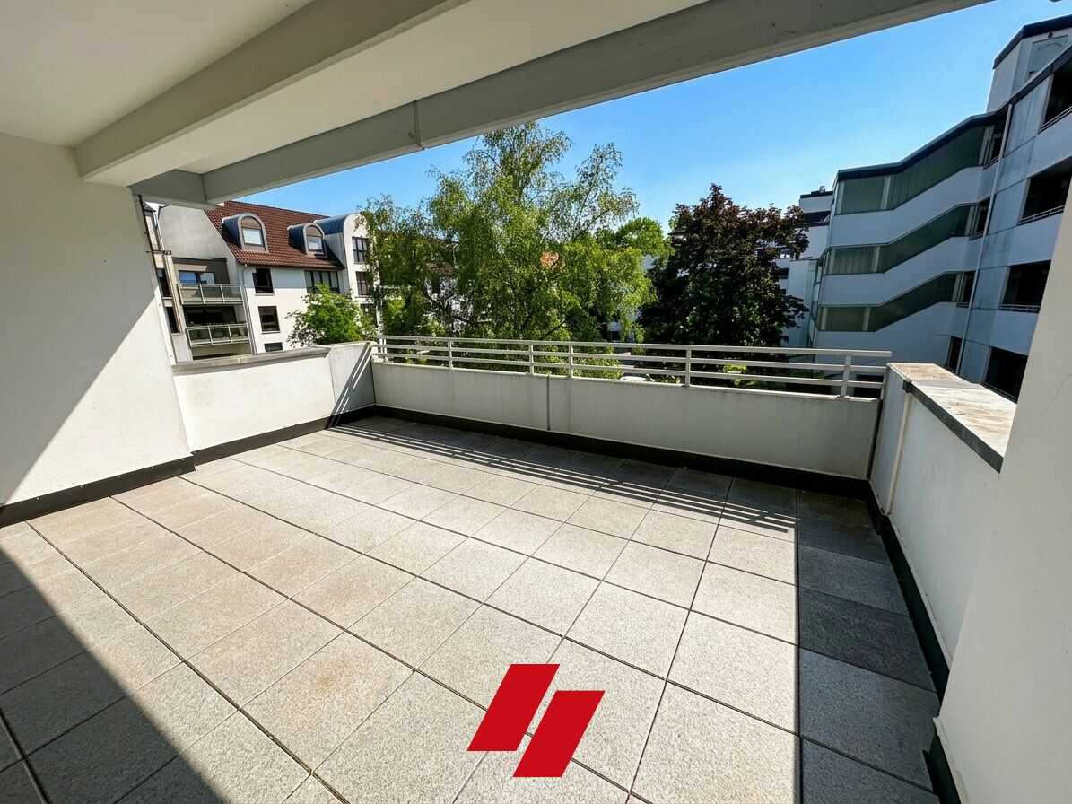 Horn: Erstbezug nach Modernisierung 3 Zimmer, XXL Sonnenbalkon, Pool/Sauna und TG-Stellplatz, 28359 Bremen (Horn Lehe)