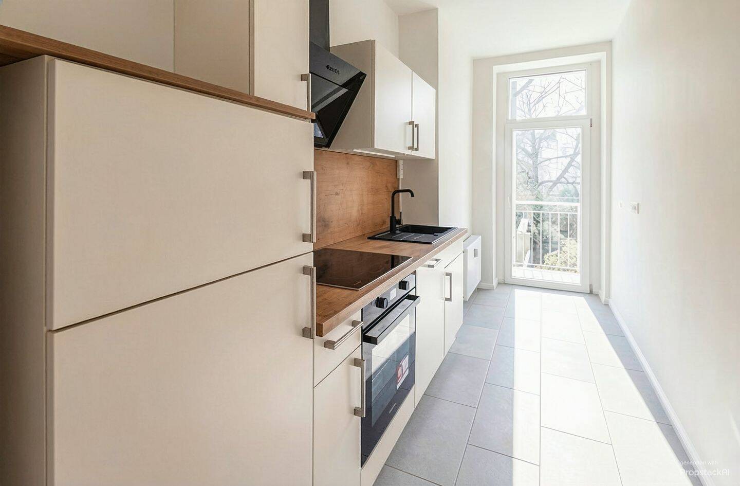 1. Monat Kaltmietfrei! Mit Balkon und neuer EBK, 4129 Leipzig (Eutritzsch)