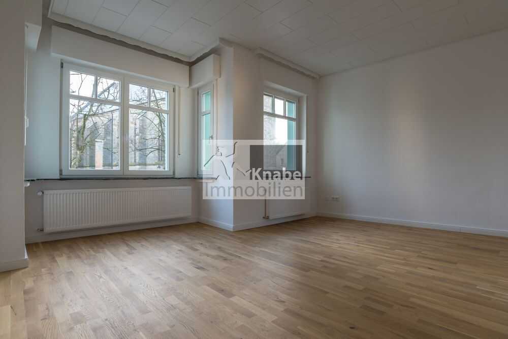 Altbau-Charme trifft modernes Wohnen! Maisonettewohnung im Herzen von Wellingholzhausen!, 49326 Melle