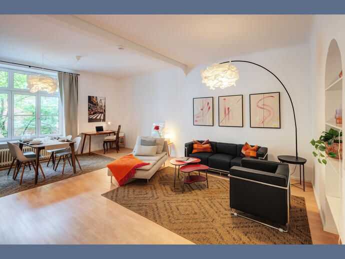 Möbliert: Wunderschöne Altbauwohnung mit individuellem Wohnambiente, 80799 München (Maxvorstadt Schwabing-Freimann Schwabing-West)