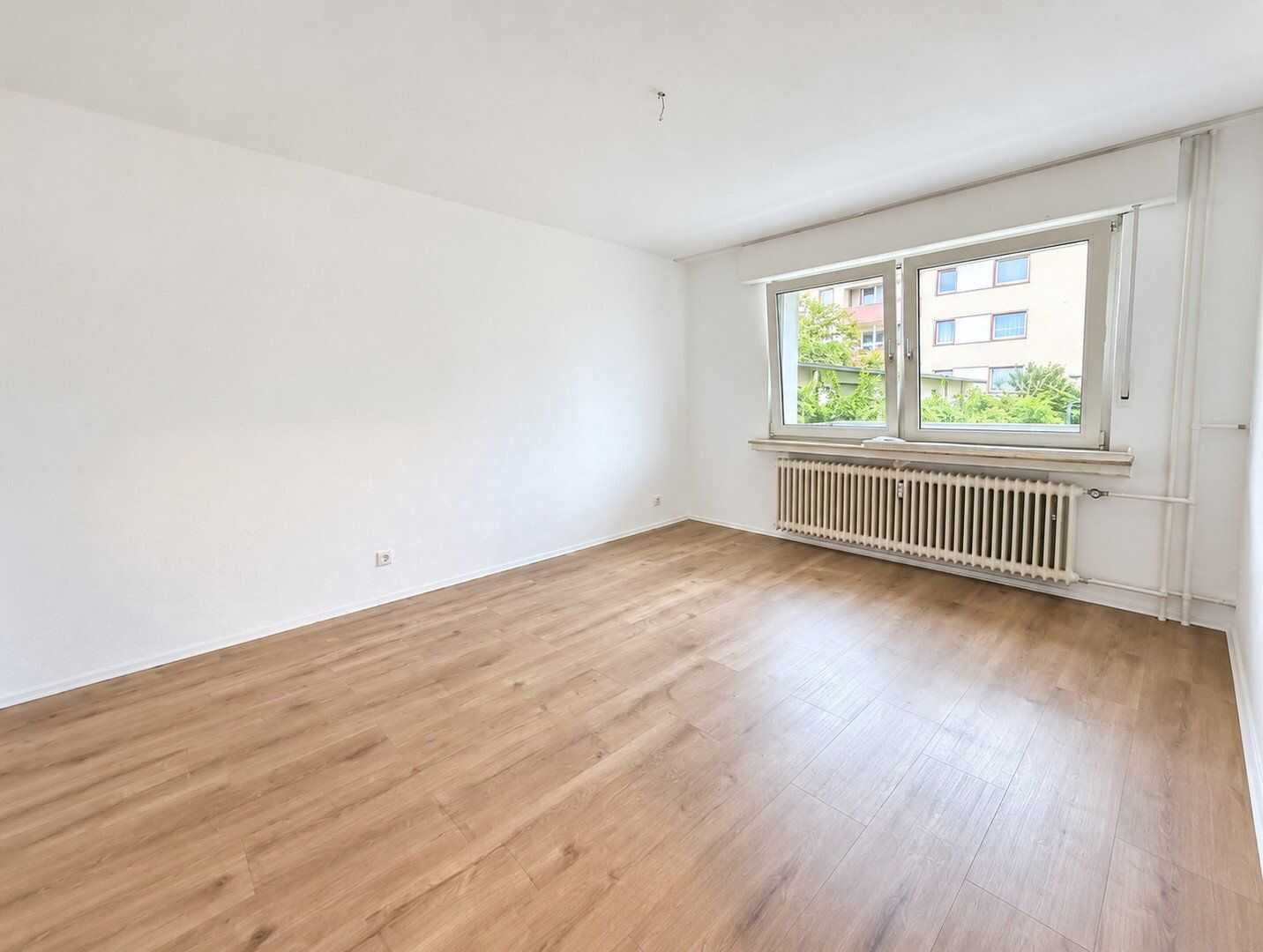 Frisch renovierte 2-Zimmer-Wohnung im Erdgeschoss in Duisburg-Röttgersbach, 47169 Duisburg (Aldenrade Fahrn Marxloh Röttgersbach Wehofen)