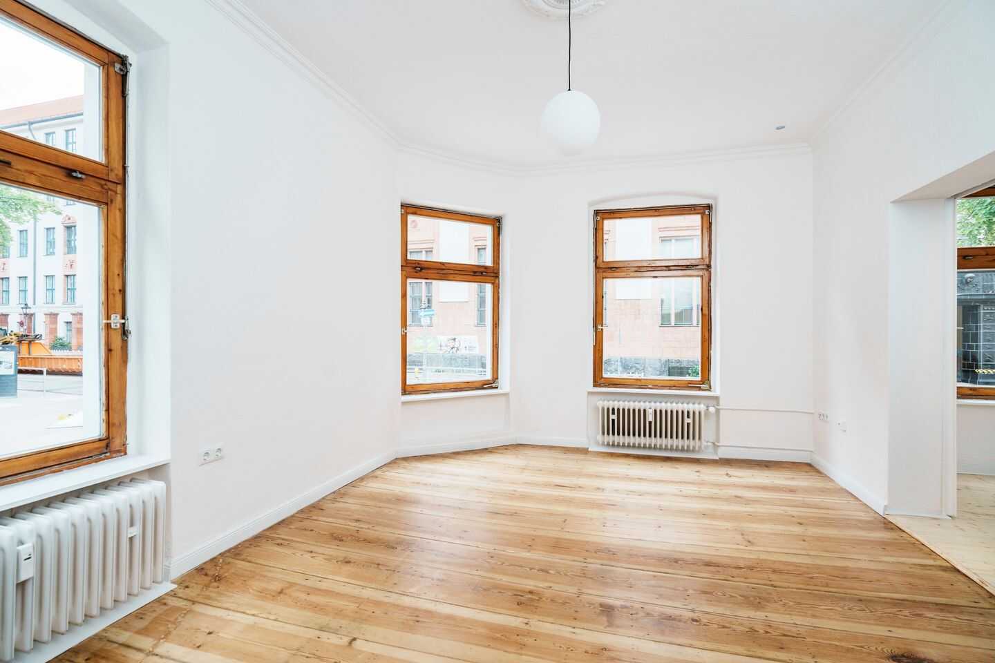 Modernisierter Altbau mit Ausbaupotenzial: ca. 100 m² Gesamtfläche am Schloss Charlottenburg, 10585 Berlin (Charlottenburg-Wilmersdorf Charlottenburg)