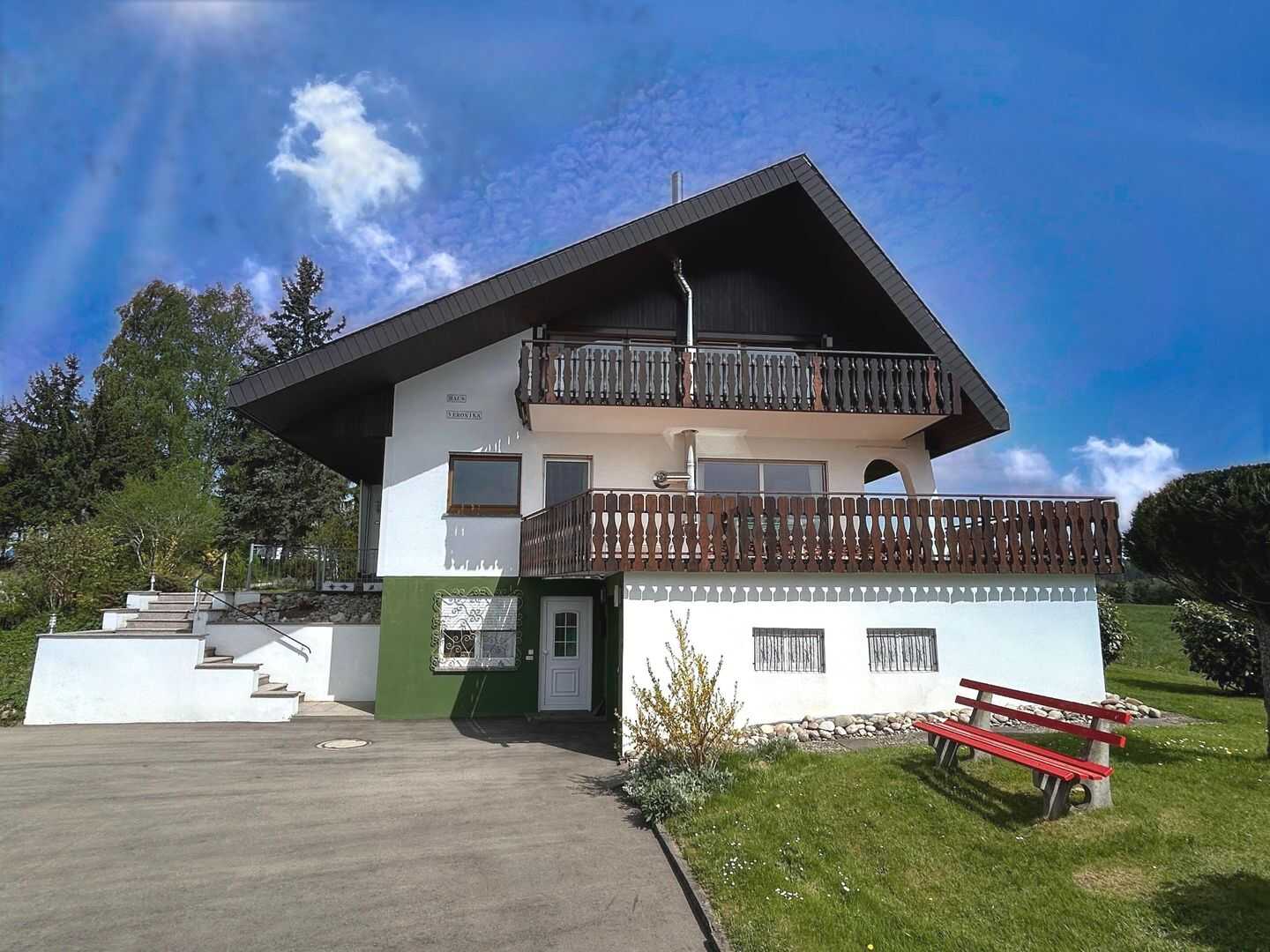 Drei Wohnbereiche – ein Zuhause für Generationen, 79877 Friedenweiler