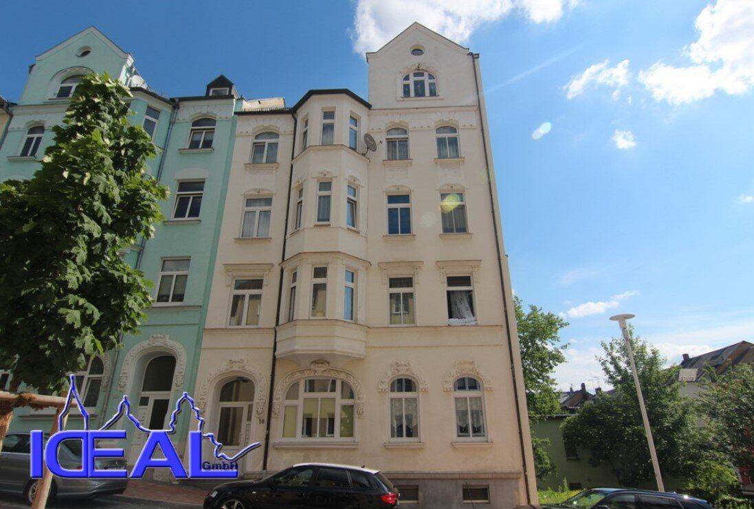 IDEAL – geräumige 3-Raum Wohnung im Dachgeschoss mit EBK, 8525 Plauen