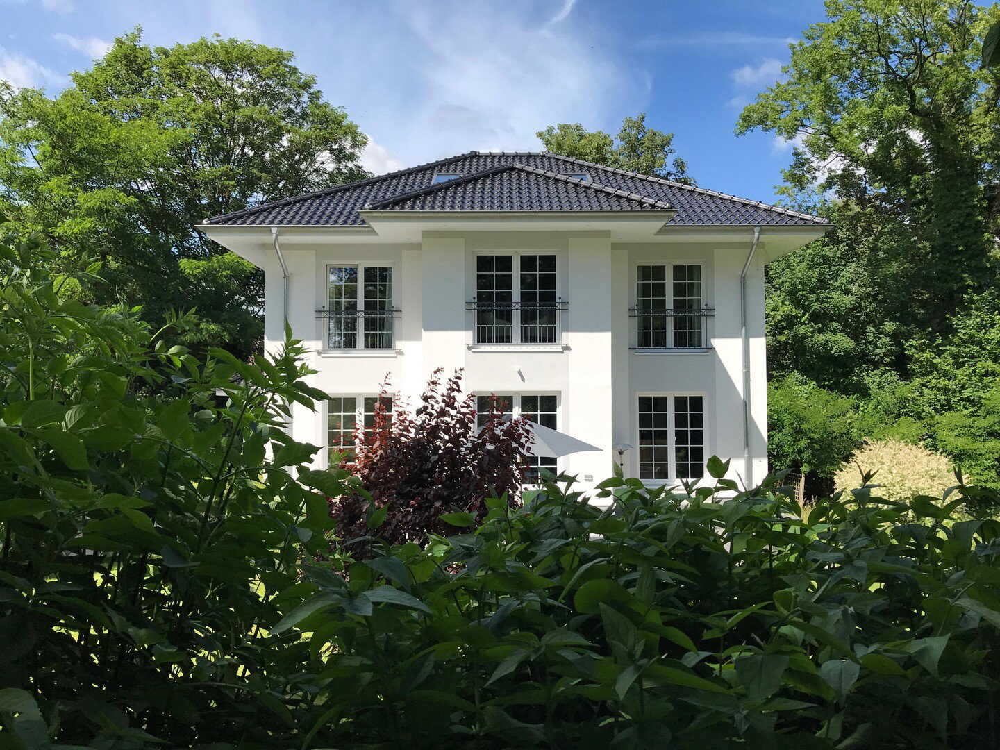 Stadtvilla in grüner Oase im Zentrum Neumünsters, 24534 Neumünster (Innenstadt)