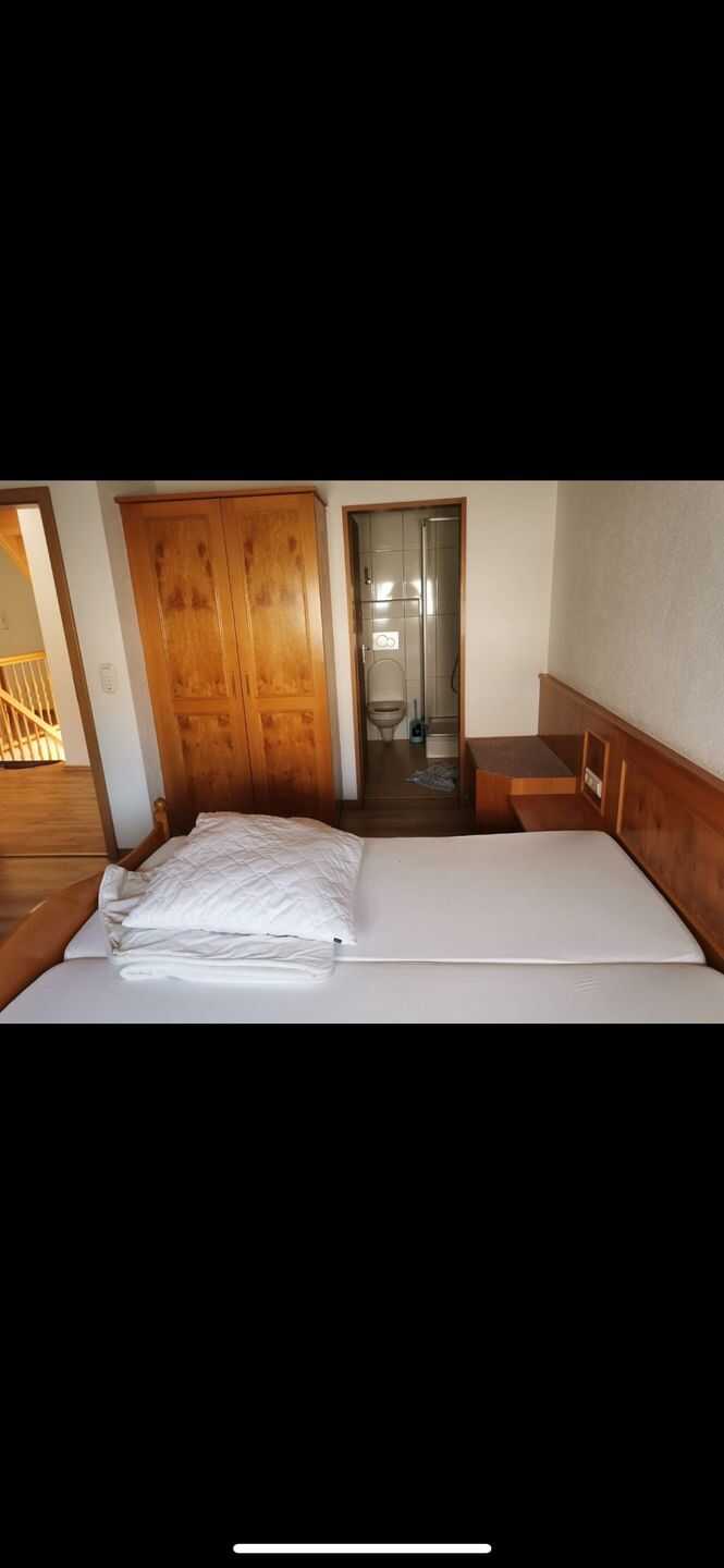 Möblierte Zimmer im Zentrum von 72581 Dettingen Erms, 72581 Dettingen an der Erms