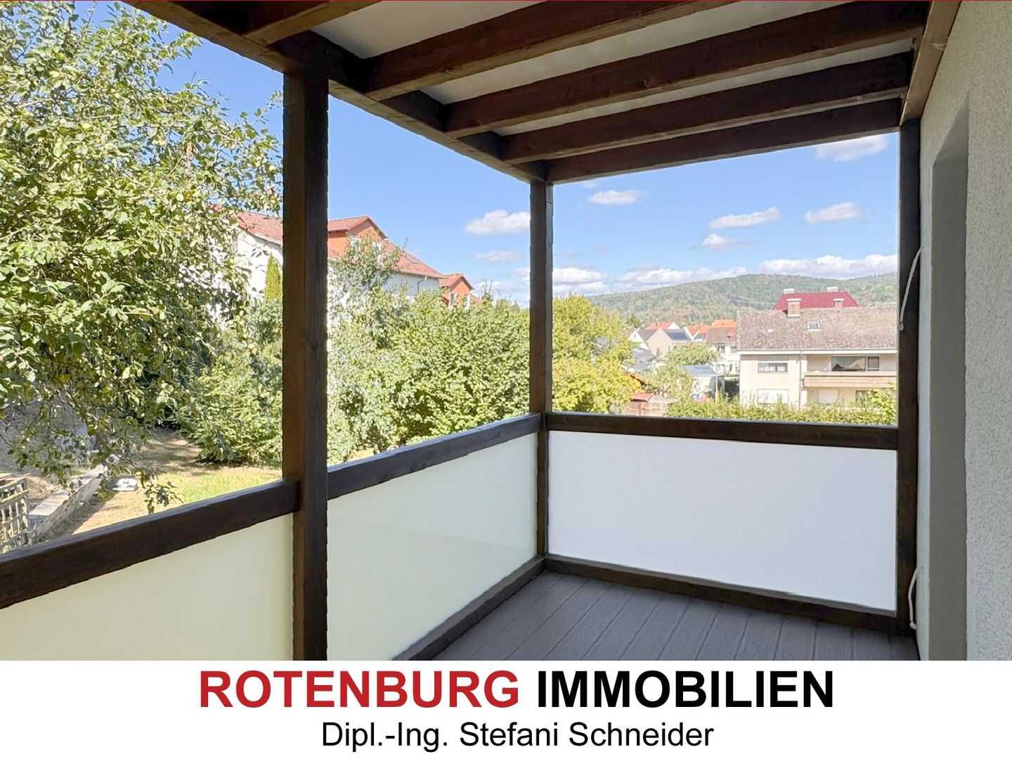 Erstbezug nach Sanierung: Erdgeschoss-Wohnung mit Einbauküche, überdachter Balkon und großer Garten in stadtnaher Lage in Rotenburg, 36199 Rotenburg a.d. Fulda