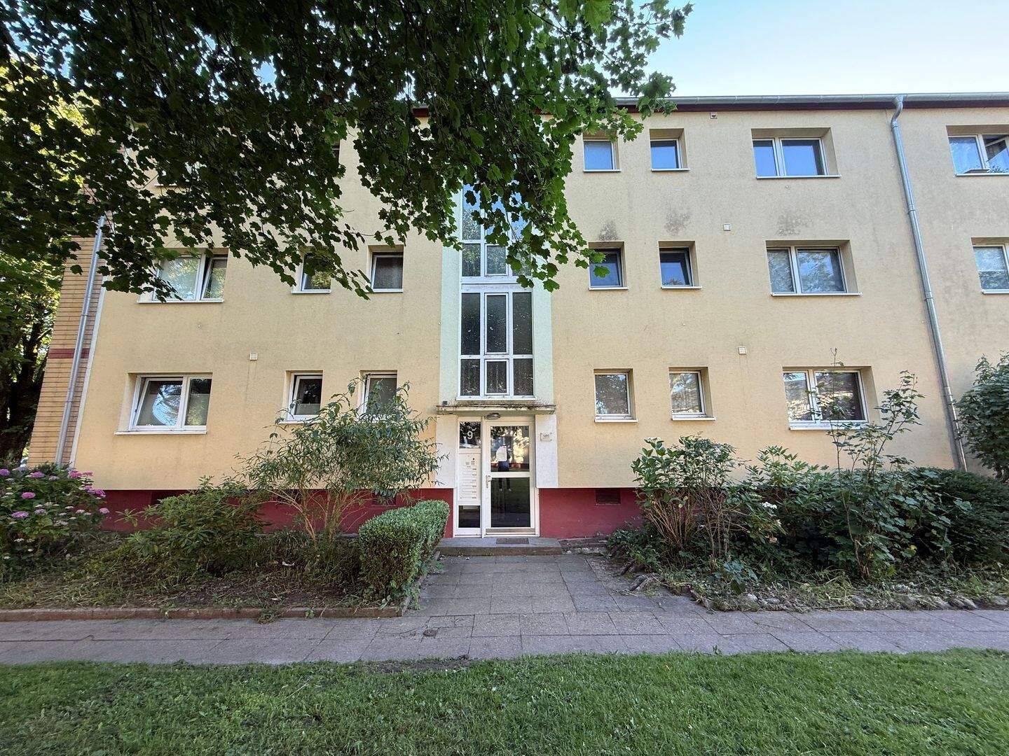 3-Zimmer-Wohnung mit Balkon und schönem Grünblick, 24944 Flensburg (Fruerlund Mürwik)