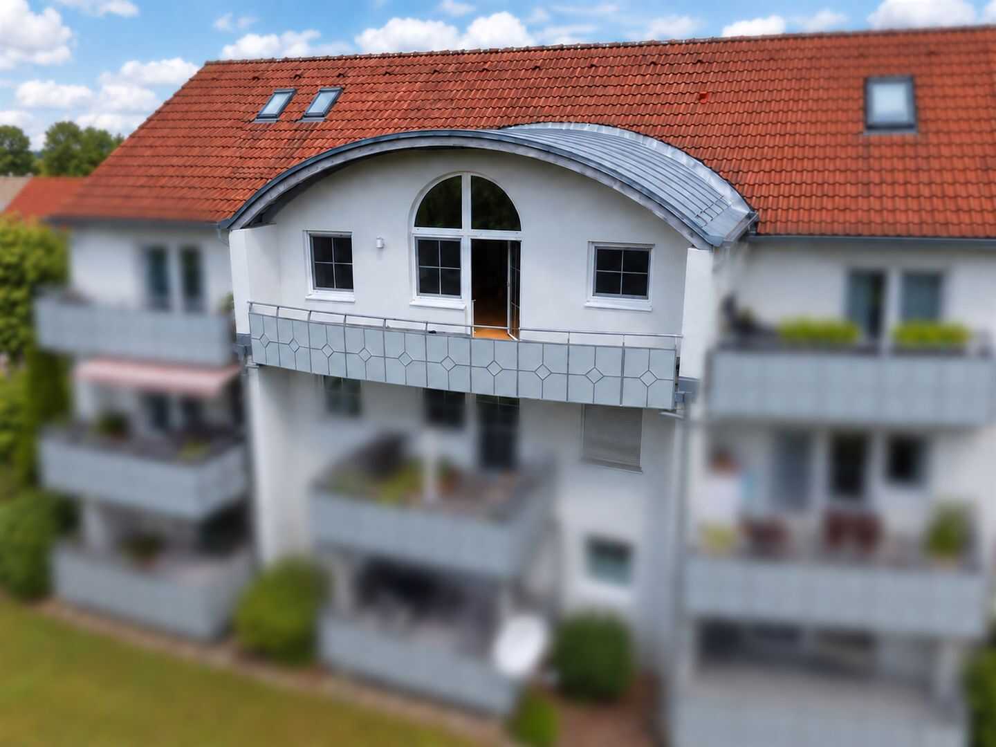 Großzügige 2-Zimmer-Wohnung mit sonnigem Balkon, 88483 Burgrieden