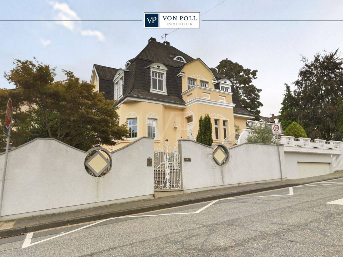 Gepflegte Stadtvilla in Bendorf mit Einliegerwohnung und zusätzlichem Baugrundstück, 56170 Bendorf