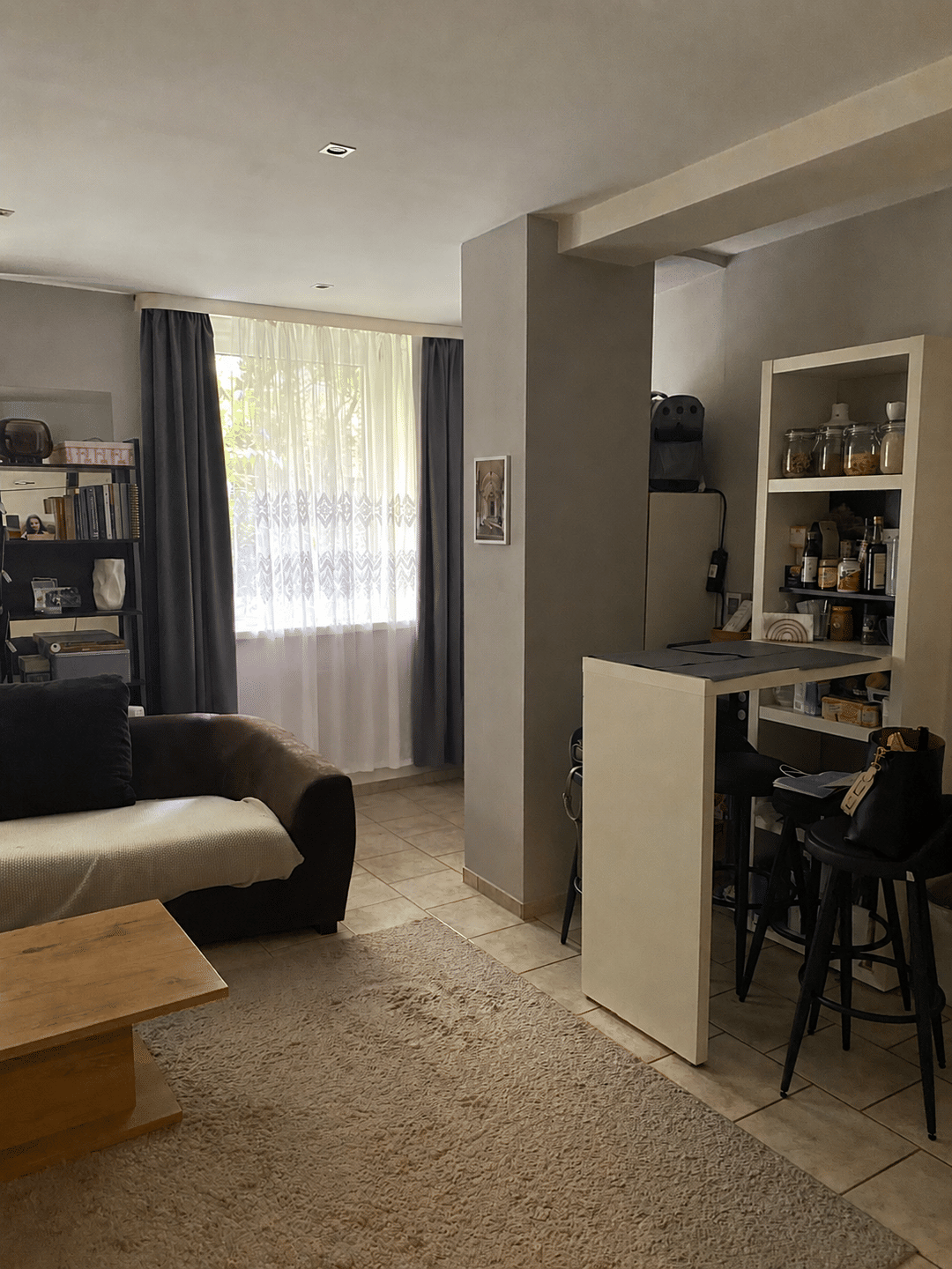 Schöne möblierte 2-Zimmer Wohnung im Stuttgarter Lehenviertel, 70180 Stuttgart (Mitte Süd)