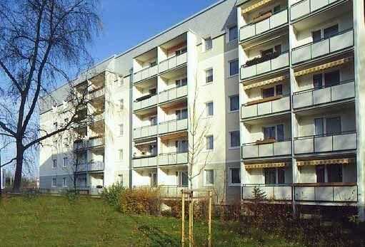 Wer will mich!? Günstig geschnittene 3-Zimmer-Wohnung, 1257 Dresden (Großzschachwitz Leuben Lockwitz Niedersedlitz)