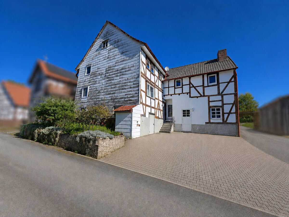 Fachwerkhaus (ehem. Schmiede) in Edertal-Bergheim, 34549 Edertal
