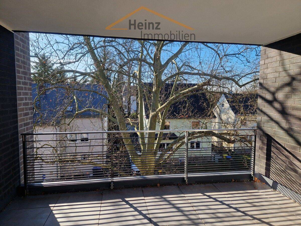 Großzügige Balkonwohnung in ruhiger Zentrumslage, 51465 Bergisch Gladbach