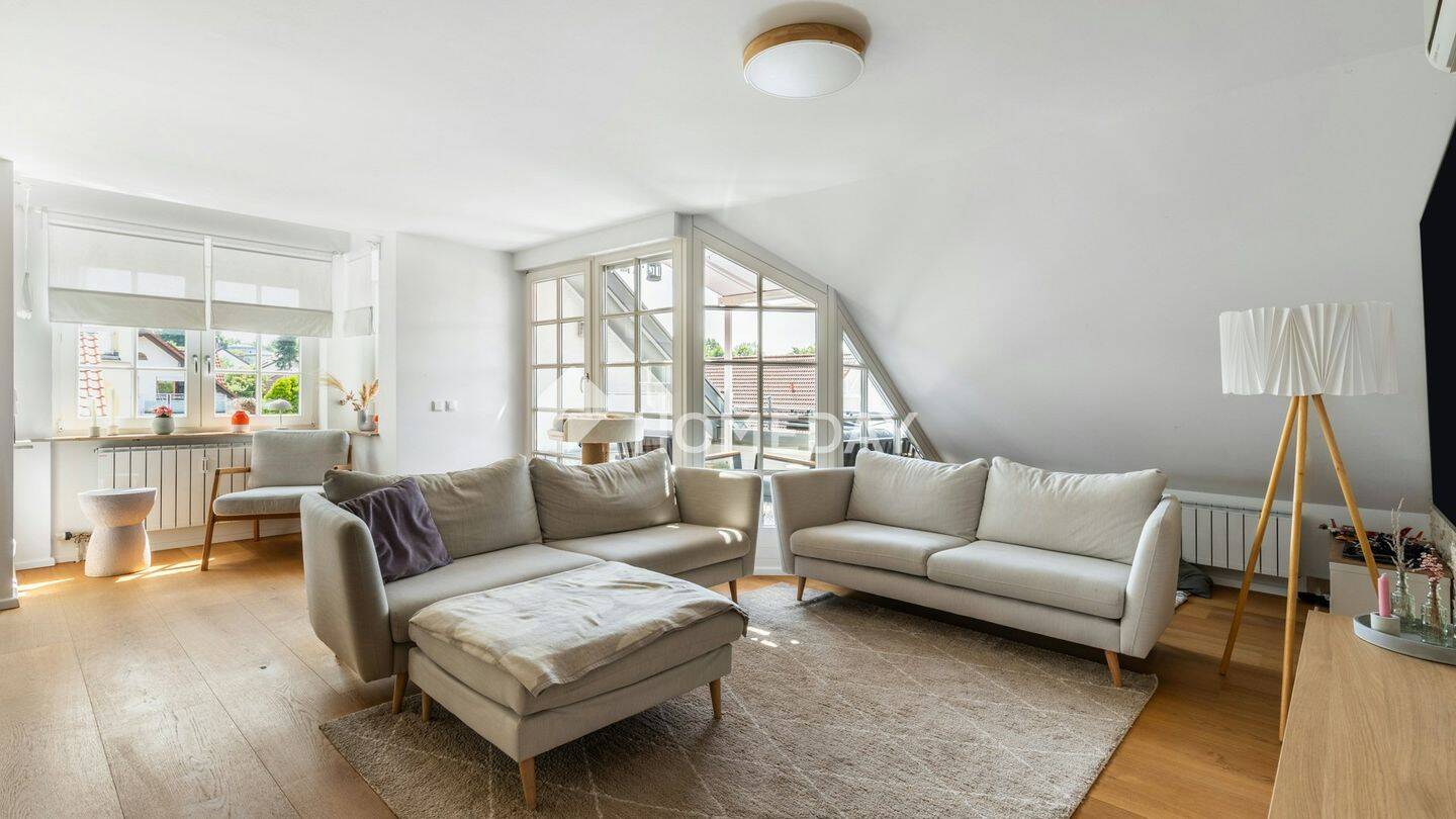 Exklusive Maisonette im Herzen von Öhringen: Wohnen auf 2 Ebenen mit Weitblick und Ruhe, 74613 Öhringen