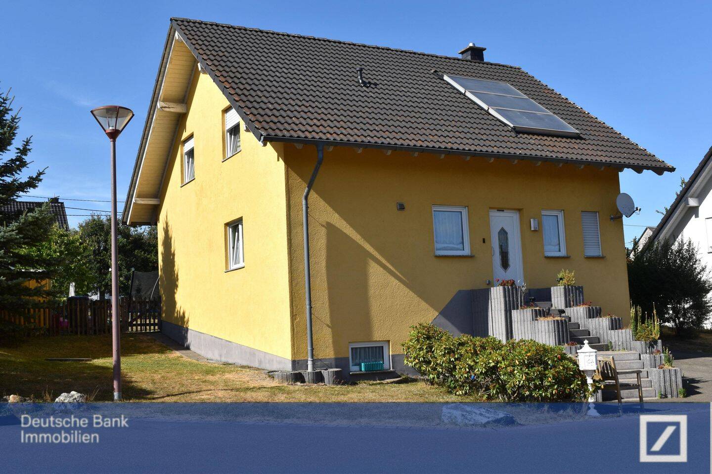 Freistehendes Einfamilienhaus mit großem Garten in ruhiger Wohnlage von Hermeskeil-Höfchen, 54411 Hermeskeil