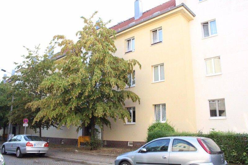 2 Raum Wohnung mit Balkon in Sanierung, 4277 Leipzig (Connewitz Marienbrunn)