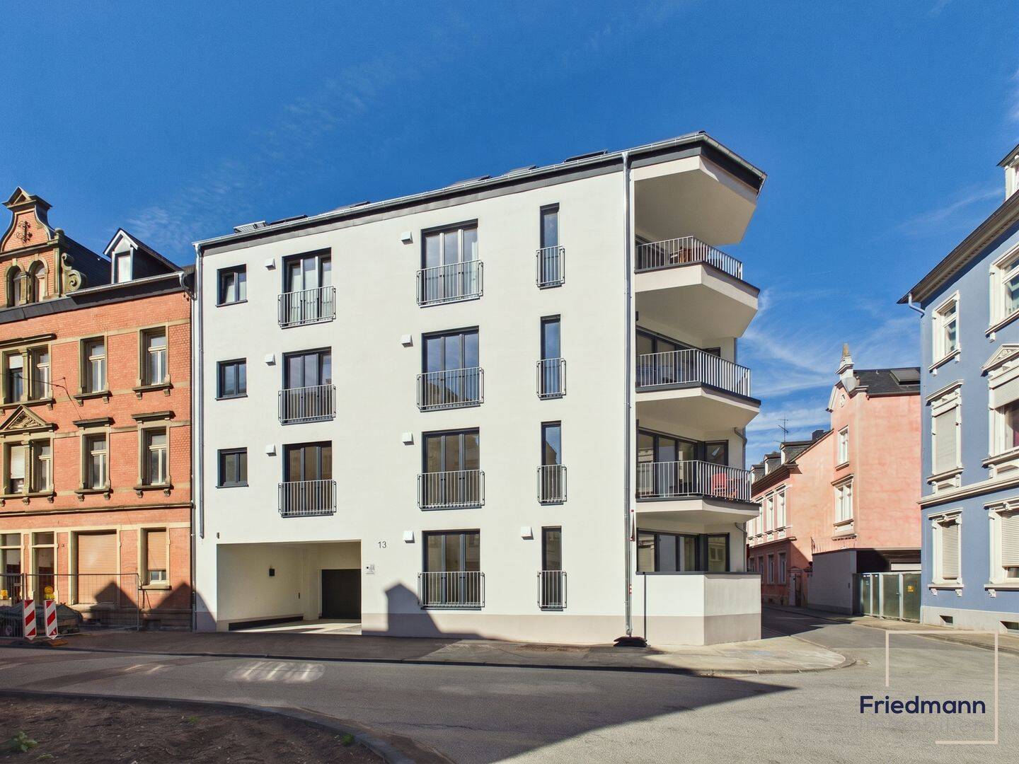 Erstbezug nahe Porta Nigra – 2 Zimmer, Balkon, Aufzug & hochwertige Einbauküche, 54292 Trier (Eitelsbach Ruwer Trier-Nord)