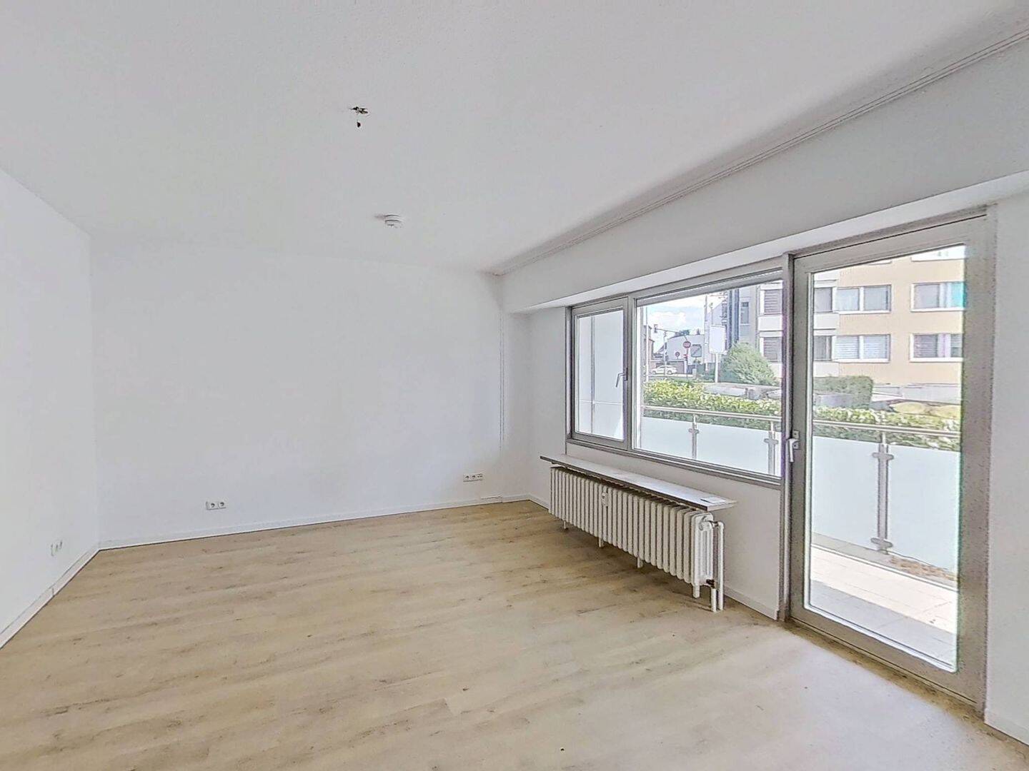 **Helles 1-Zimmer-Apartment mit Balkon im Hochparterre in Ratingen**, 40878 Ratingen