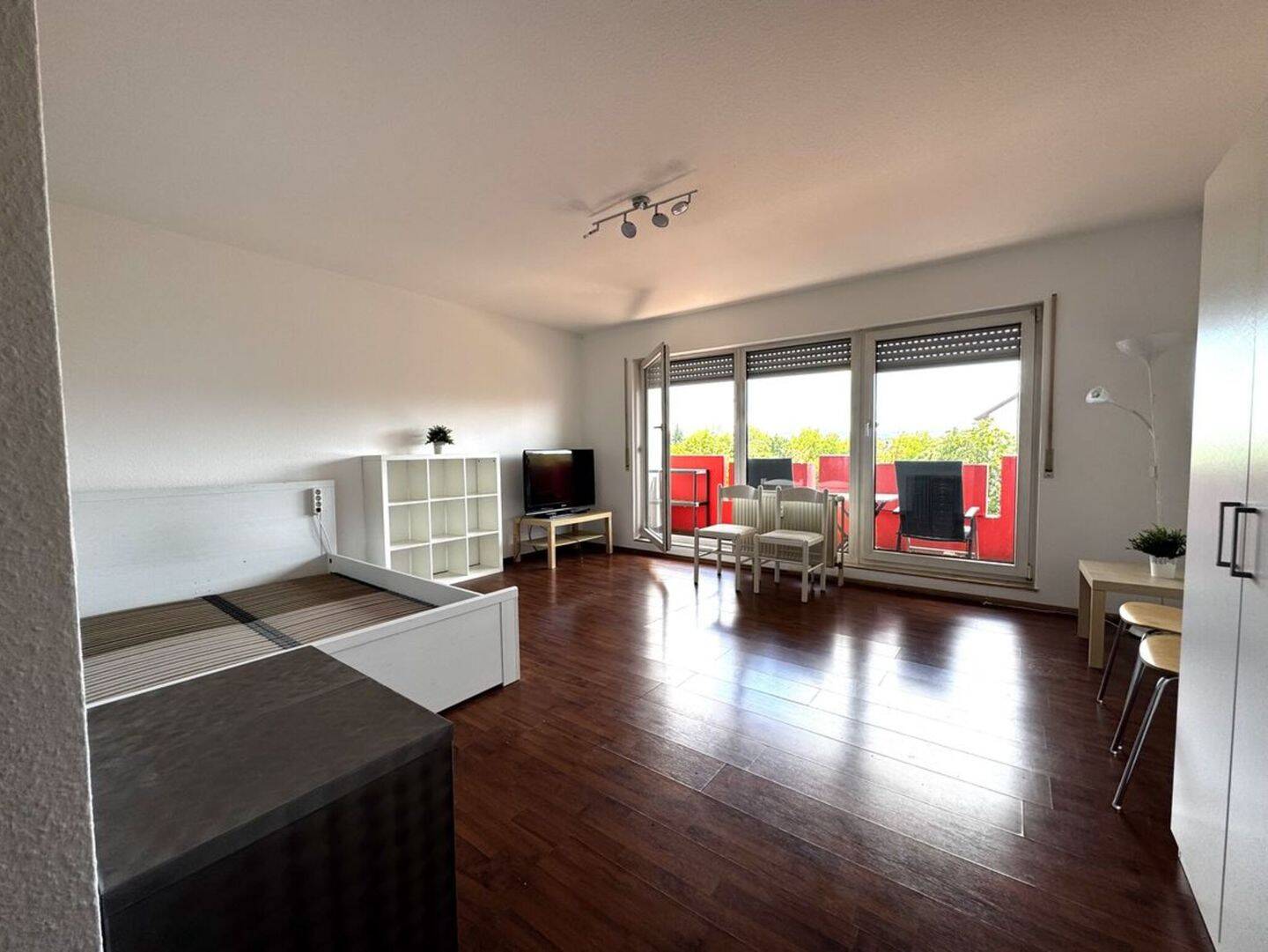 Bezugsfreies Appartement mit Balkon – 3. OG – in Bahnhofsnähe, 76135 Karlsruhe (Beiertheim-Bulach Oberreut Südweststadt Weststadt)