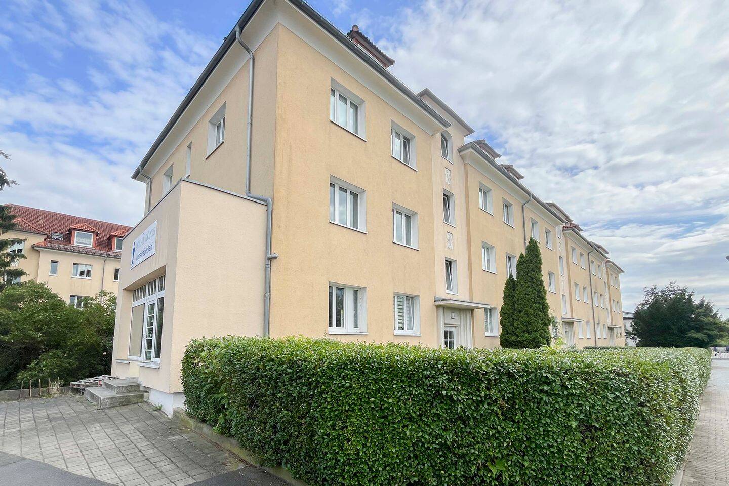 Bezugsfreie 2-Zi.-Wohnung mit Balkon und Tageslichtbad in DD-Seidnitz, 1237 Dresden
