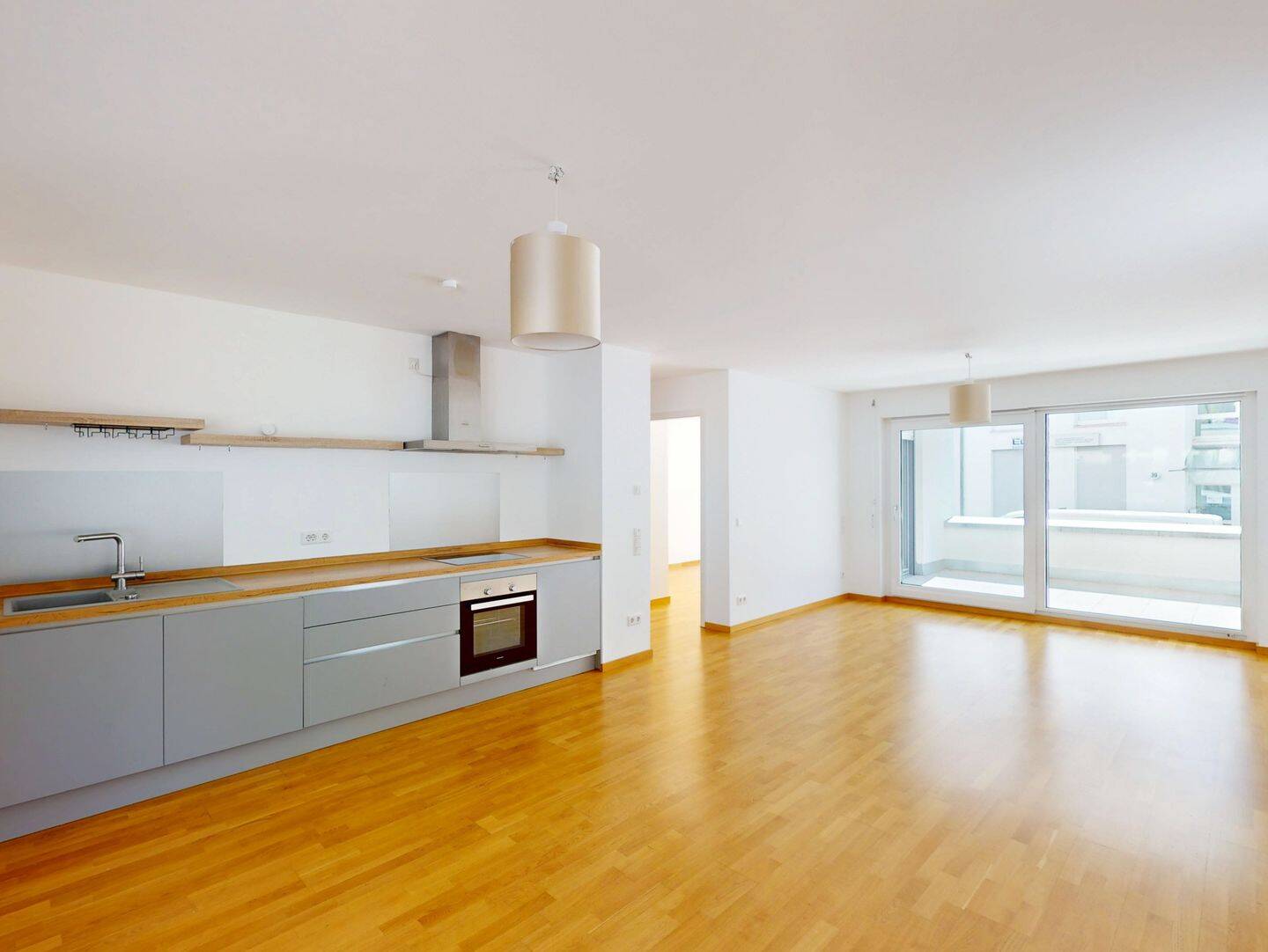 Helle 2-Zimmer-Wohnung mit moderner Ausstattung und Loggia, 76530 Baden-Baden (Ebersteinburg Innenstadt Lichtental Varnhalt Weststadt)