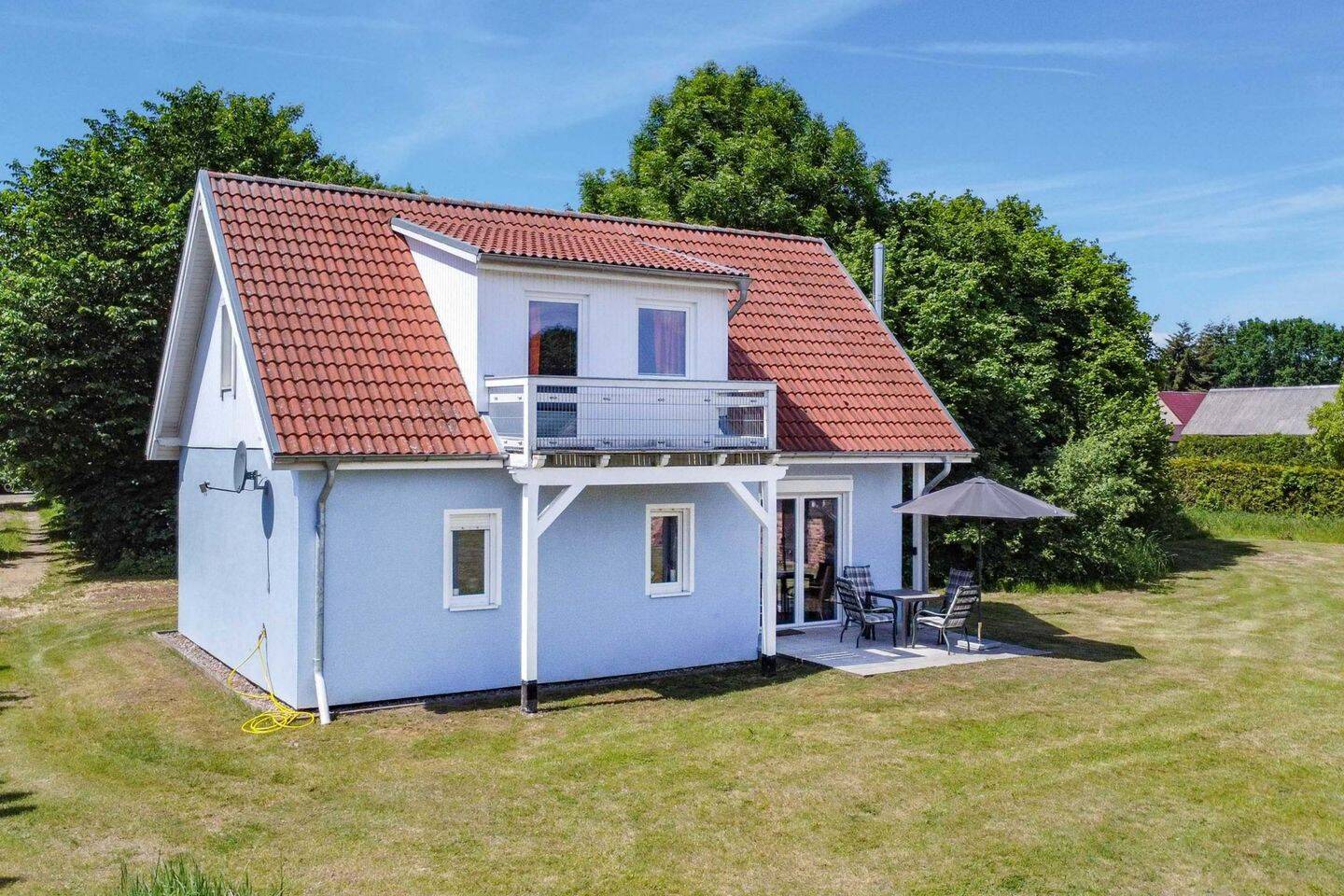 Wohnen, wo andere Urlaub machen – Charmantes Haus in Wassernähe mit 3.689 m² Grundstück, 17252 Mirow