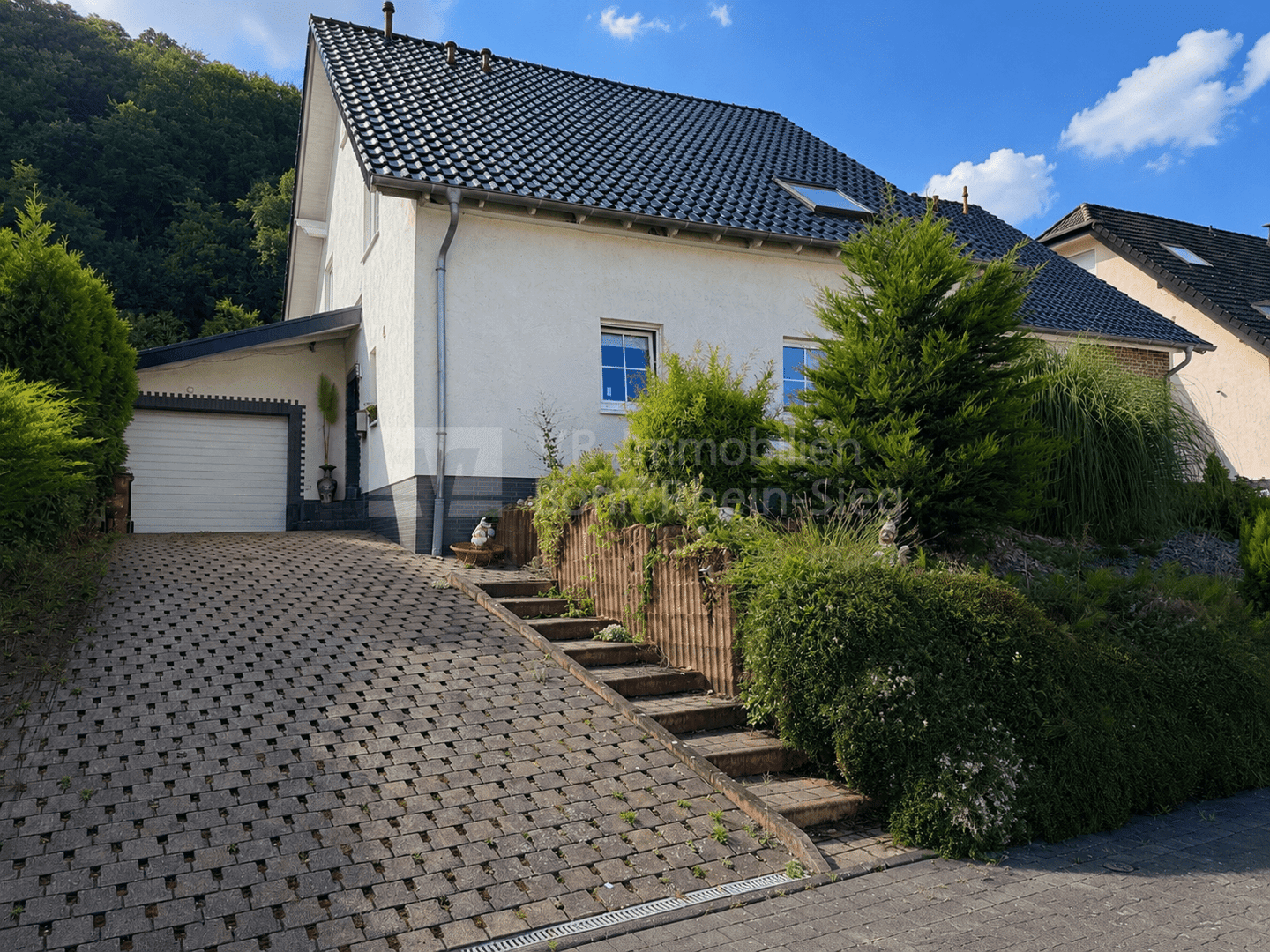 Ein Zuhause zum Ankommen – Doppelhaushälfte mit Westgarten in Niederbreisig, 53498 Bad Breisig
