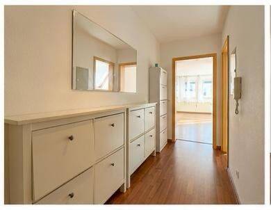 Helle, zentrumsnahe 2,5 Zimmer Wohnung, 72793 Pfullingen