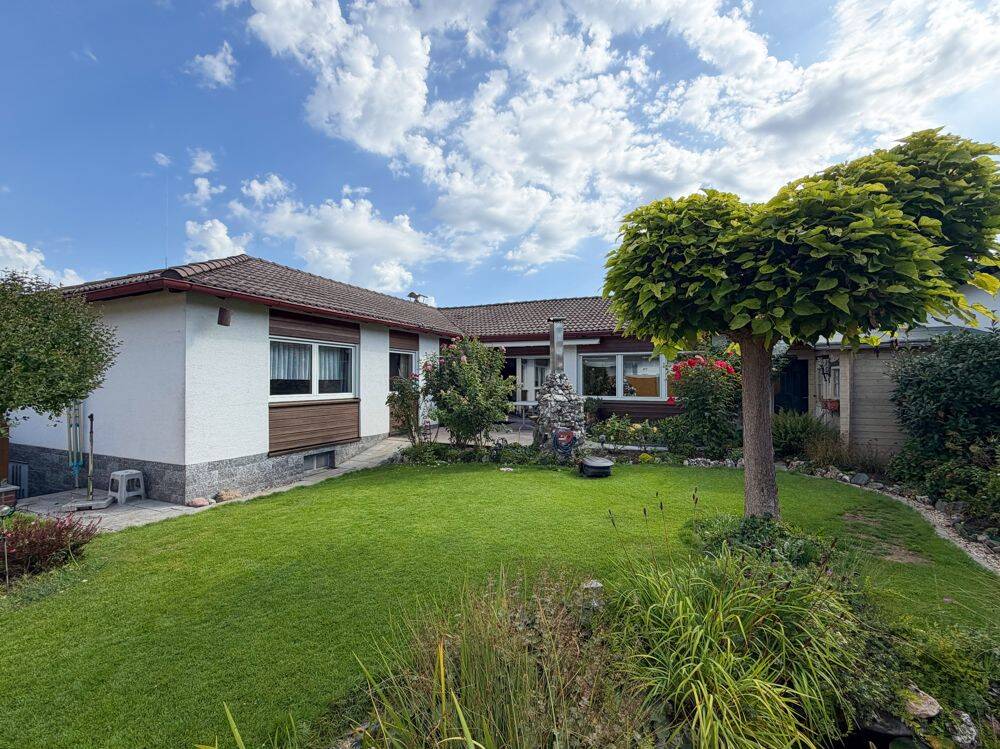 Ihr neues Zuhause – Gepflegtes Bungalow in Nürnberg Herpersdorf, 90455 Nürnberg