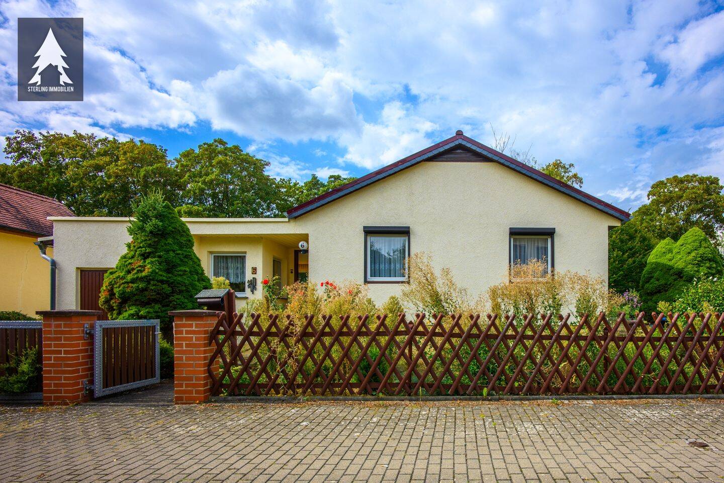 Gatersleben: Einfamilienhaus mit Garten, Garage und viel Platz im Keller, 6466 Seeland