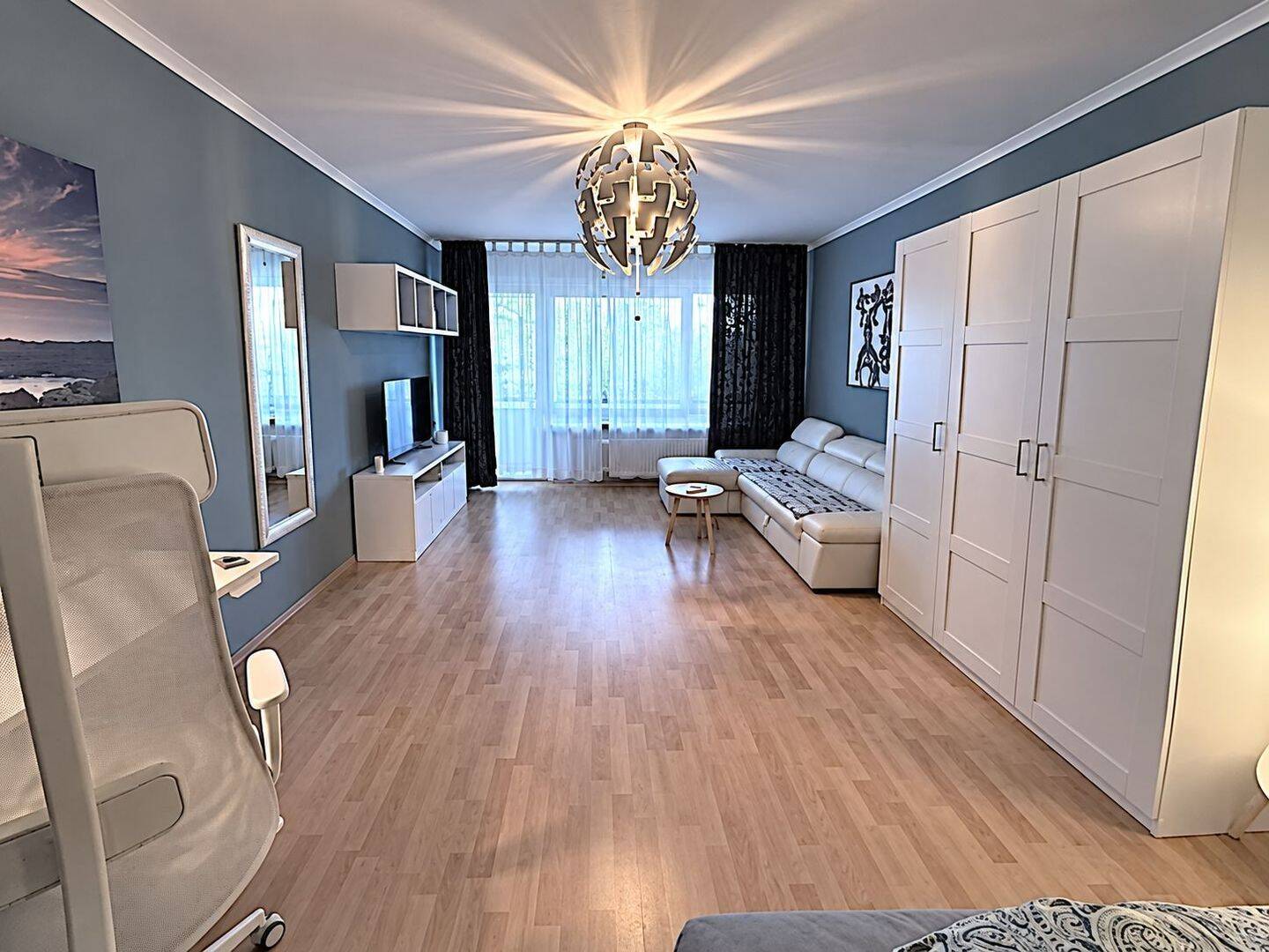 Voll möblierte 1-Zimmer-Wohnung zentral in Wiesbaden-Biebrich, 65187 Wiesbaden (Biebrich Wiesbaden)