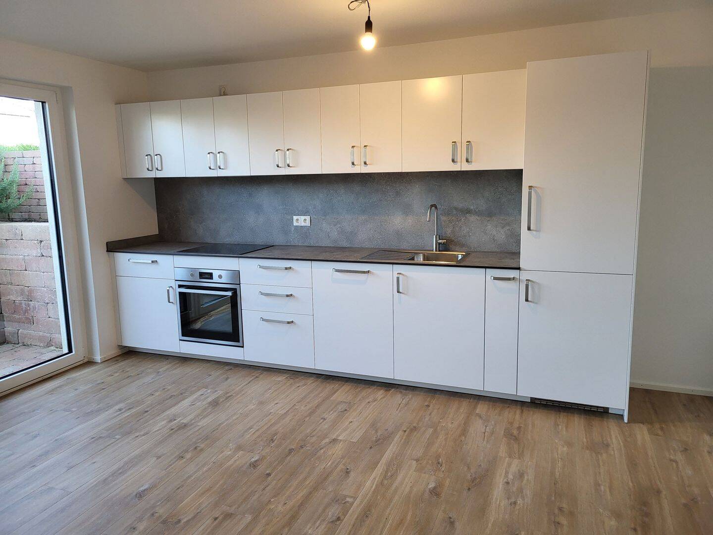 Schicke 2-Zimmer Souterrain Wohnung in Endingen mit Terrasse & EBK, 79346 Endingen am Kaiserstuhl