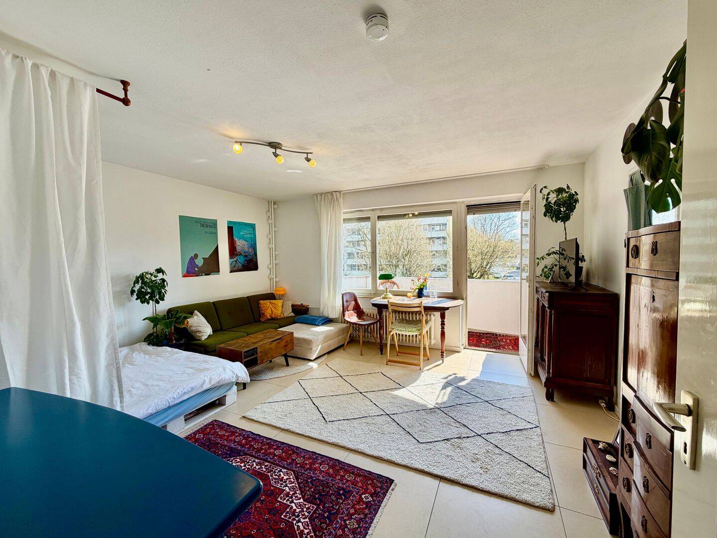 Helle 1-Zimmer-Wohnung mit Loggia & Stellplatz in Konstanz-Wollmatingen, 78467 Konstanz