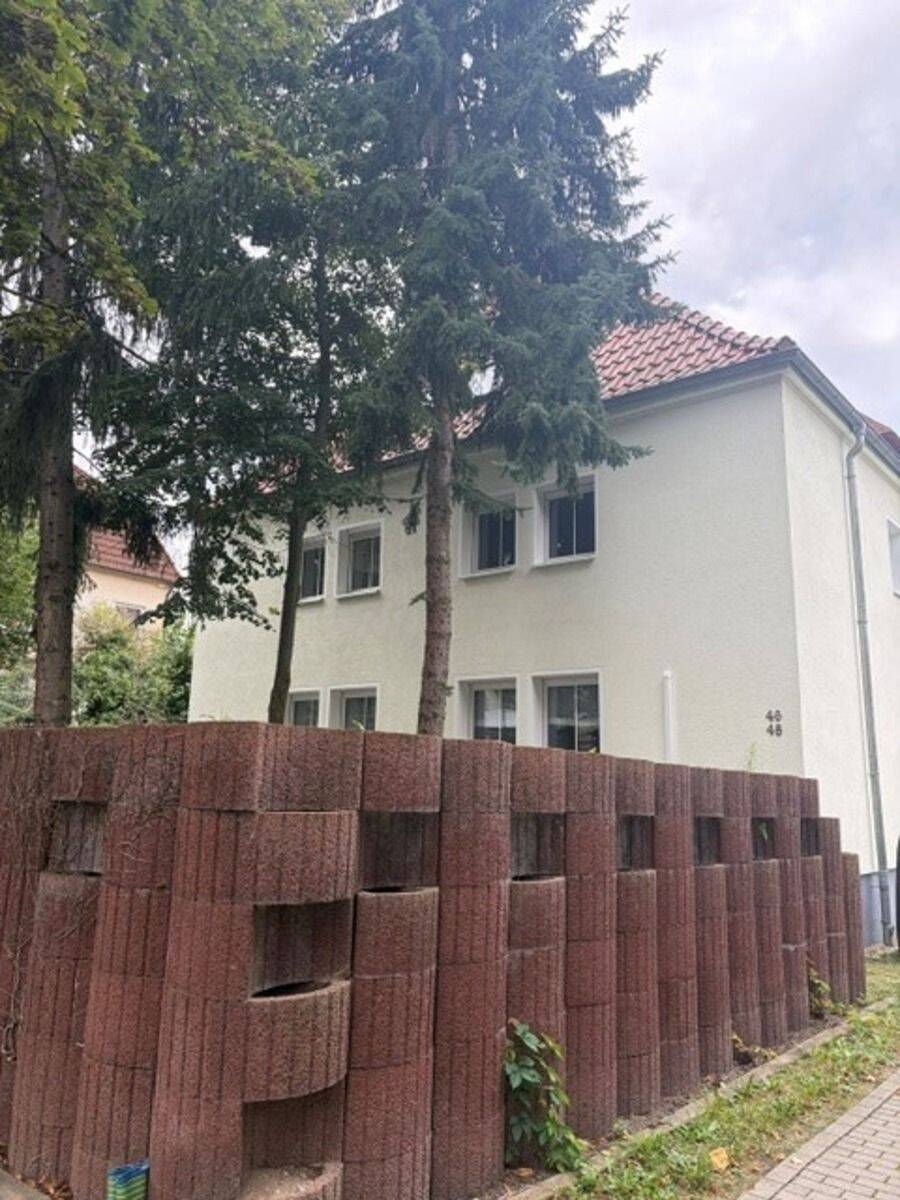 Exklusive Elbnähe im 1. Obergeschoss – Dachgeschoß mit Balkon sofort zu vermieten !, 1259 Dresden (Großzschachwitz Kleinzschachwitz Leuben Lockwitz Niedersedlitz)