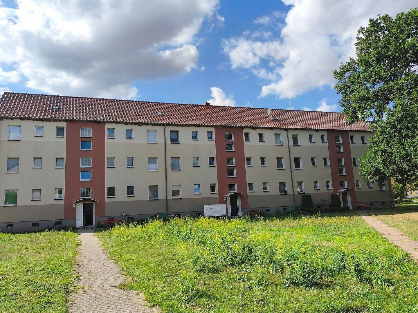 Ihr neues Zuhause im Erdgeschoss – Komfort und Natur direkt vor der Tür, 14641 Pessin