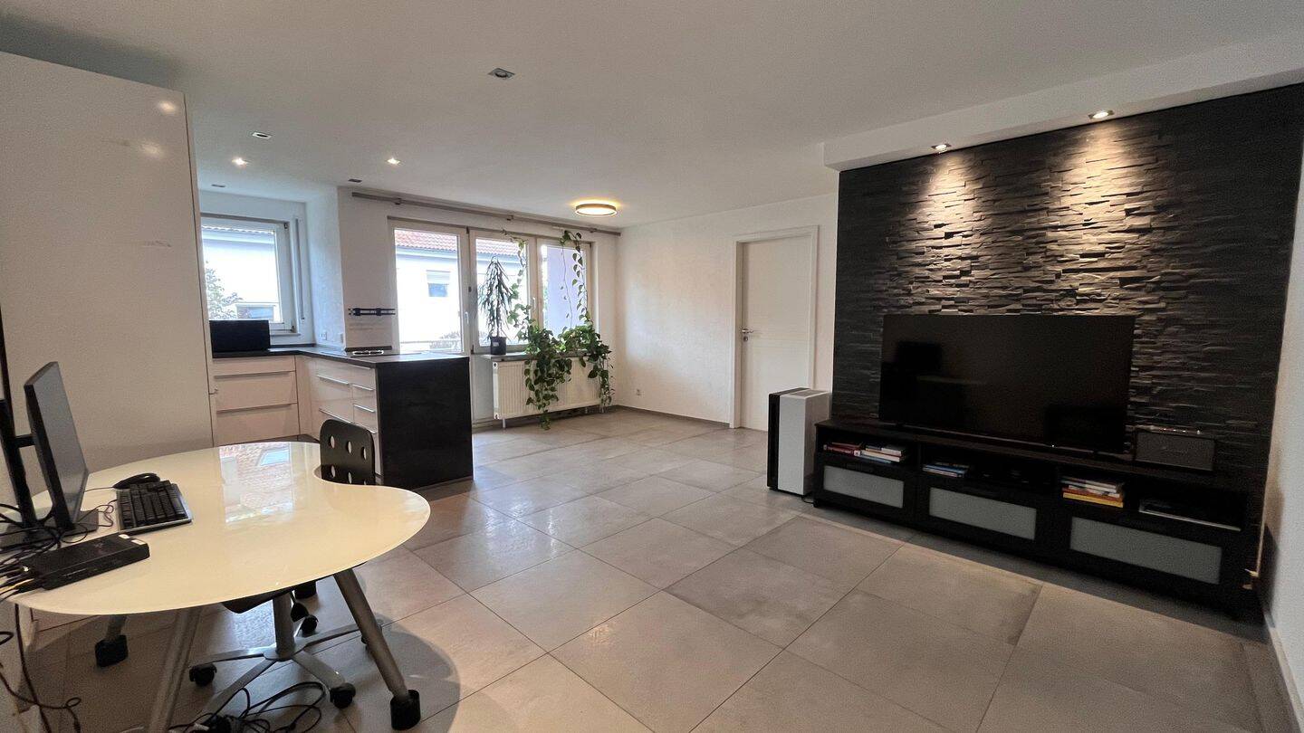 Modernisierte 2-Zimmer-Wohnung mit Südwest-Balkon in Böblingen, 71034 Böblingen