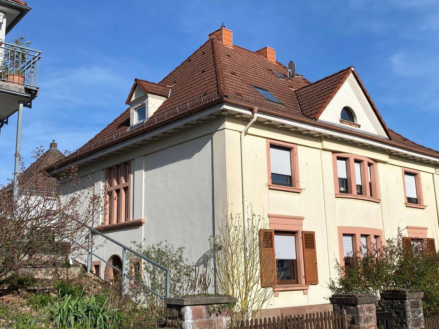 Schöne Dachwohnung mit Aussicht auf Zweibrücken, 66482 Zweibrücken